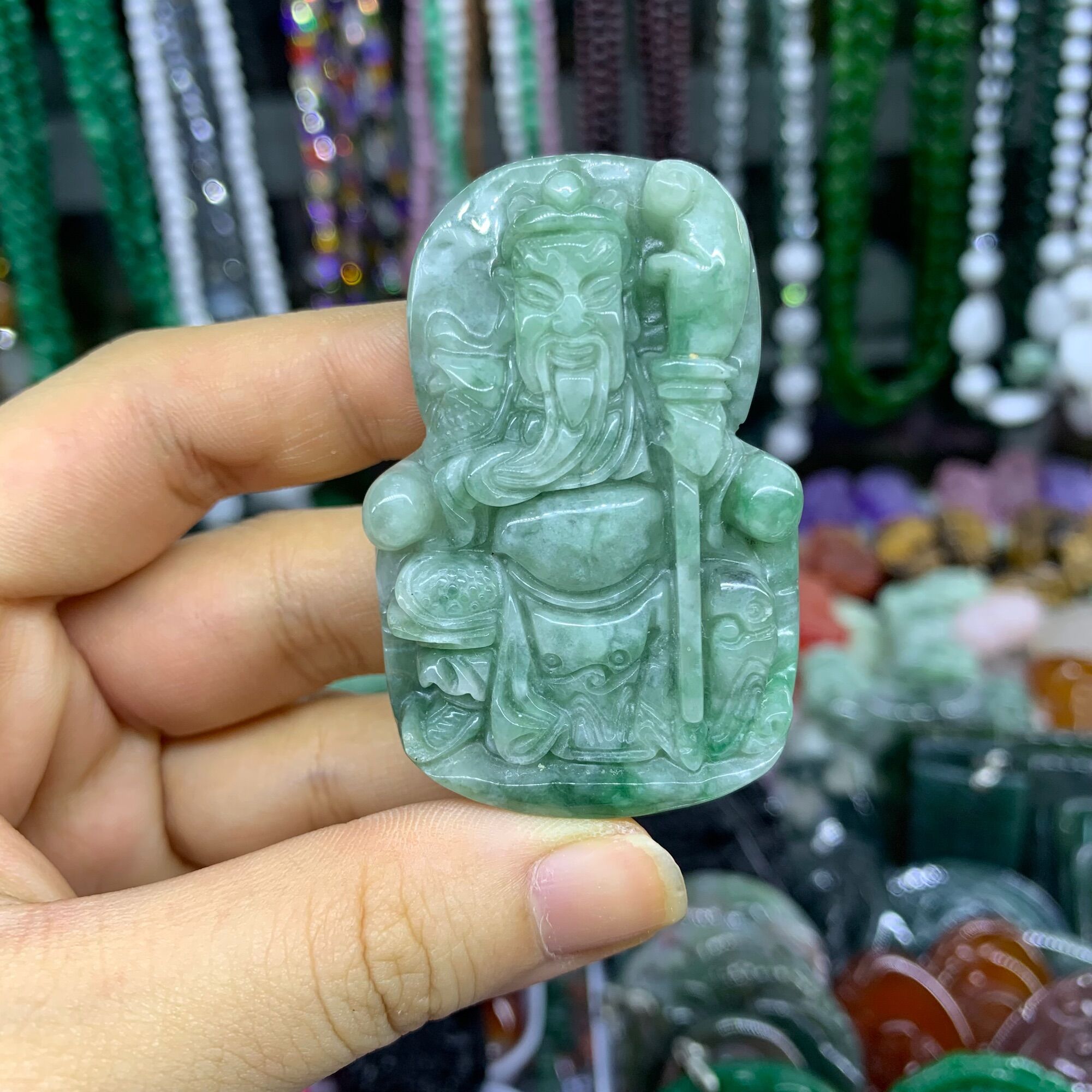 Mặt dây chuyền hình quan công đá cẩm thạch có tặng kèm dây đeo