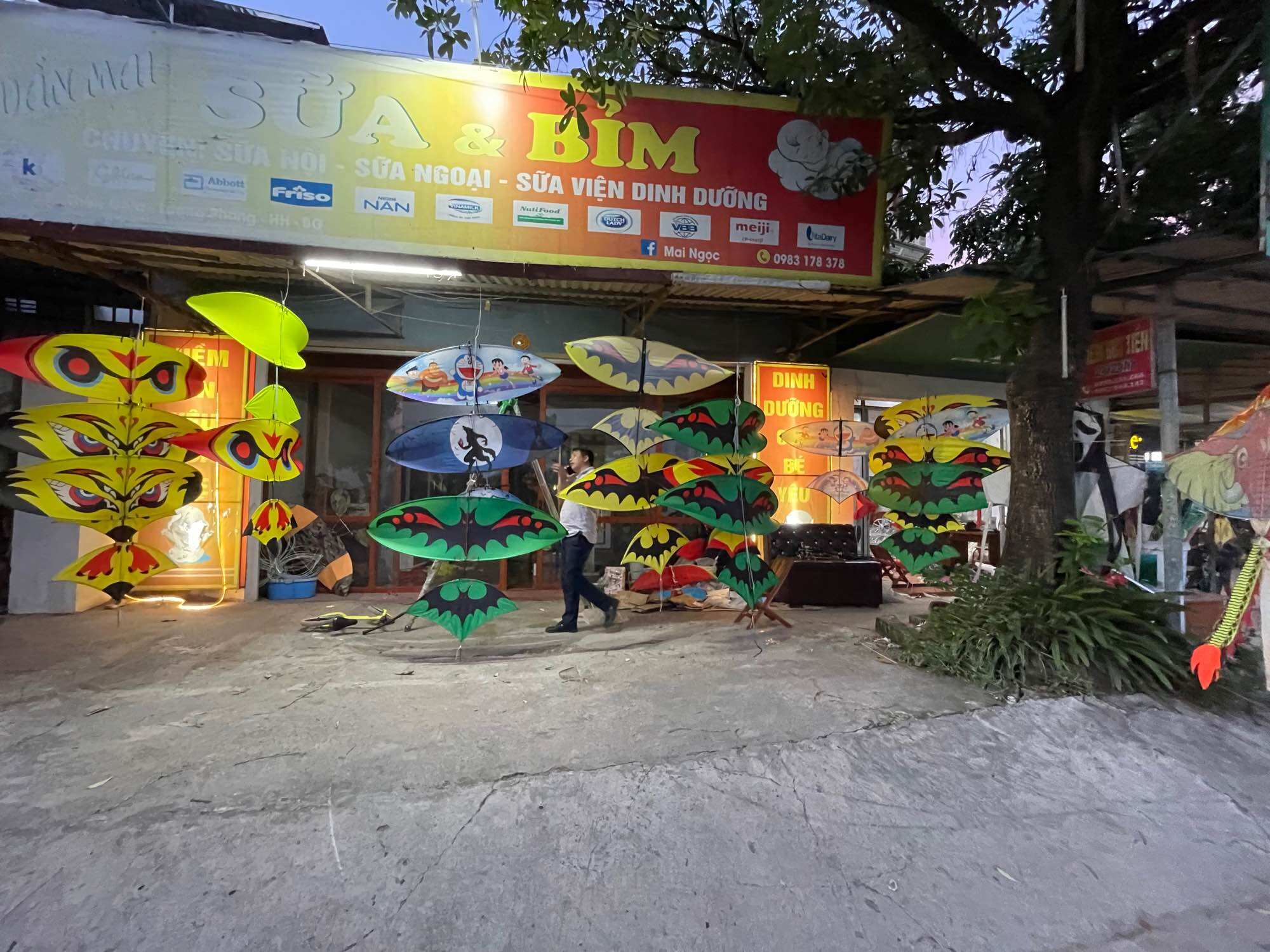 Diều lắp ghép cacbon 1,7m 1 màu bất kỳ