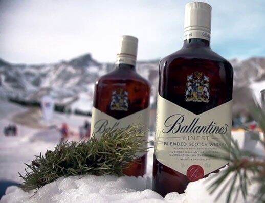 Vỏ chai ngoại thủy tinh Ballenthaii xuất xứ Scotland dung tích 700ml.Chai Rỗng Không Có Chất Lỏng Bên Trong.