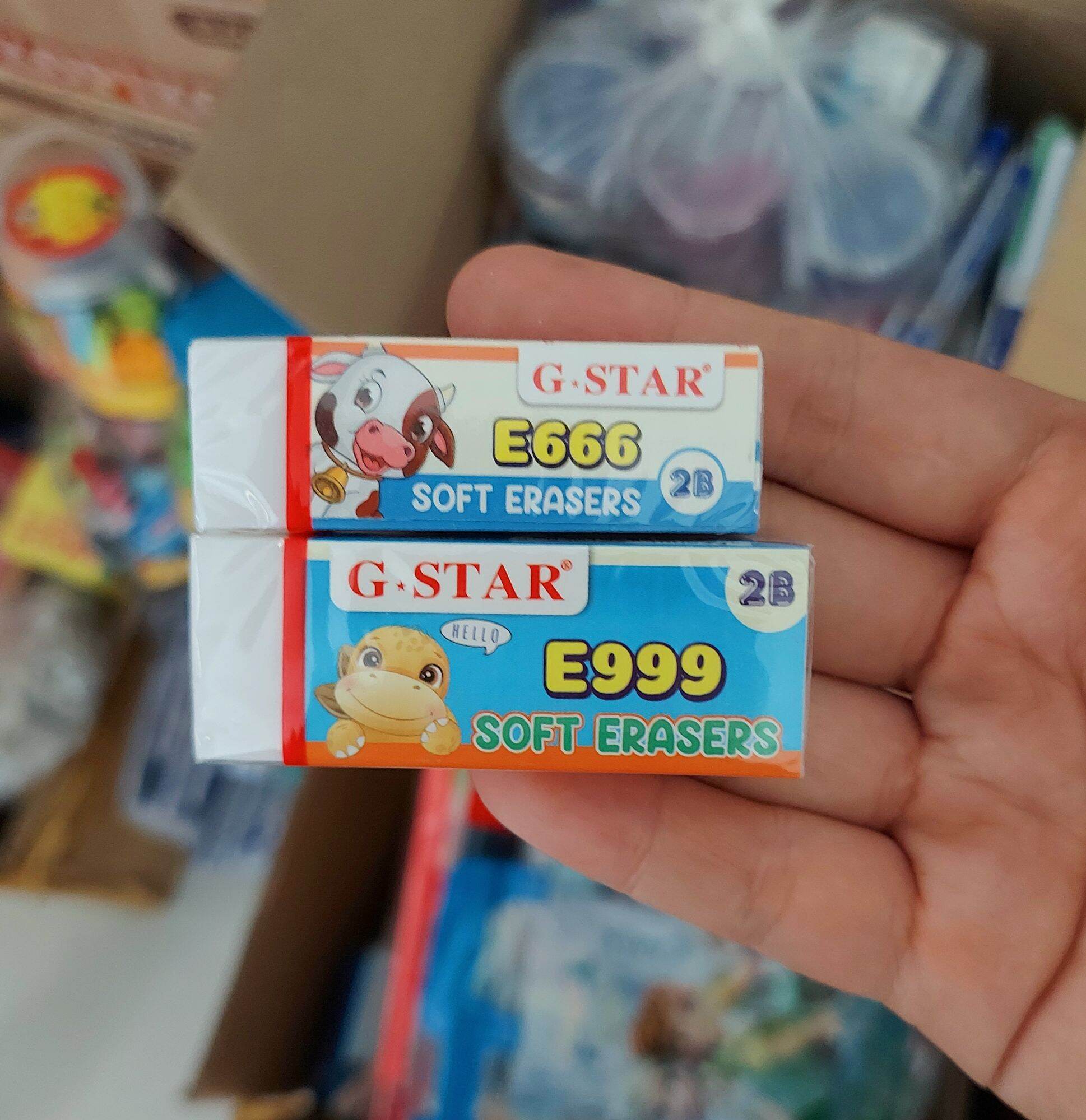 SET 5 GÔM BÚT CHÌ E666 TRẮNG HOẶC ĐEN