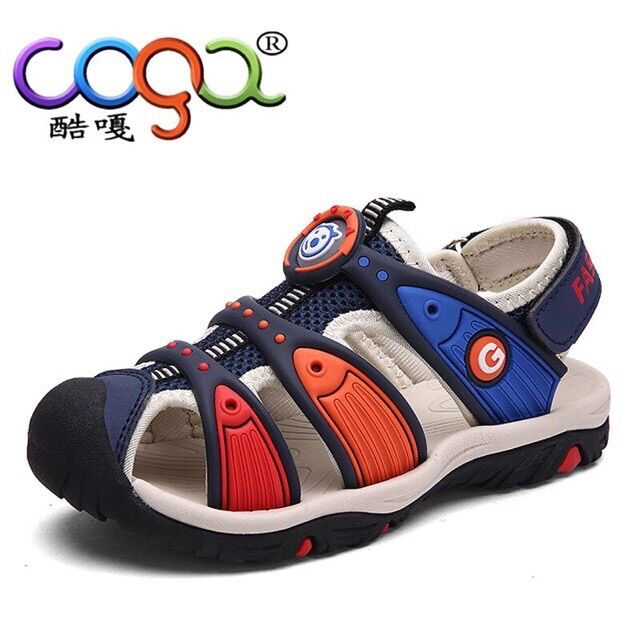 Giày sandal bịt mũi cho bé hãng Coga