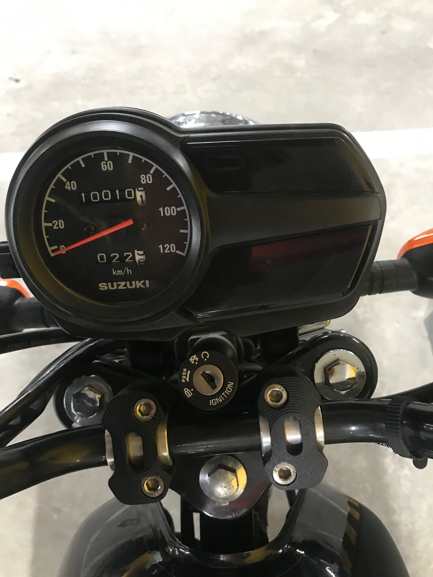 Bộ sâu và nhông contermet cho suzuki GD110