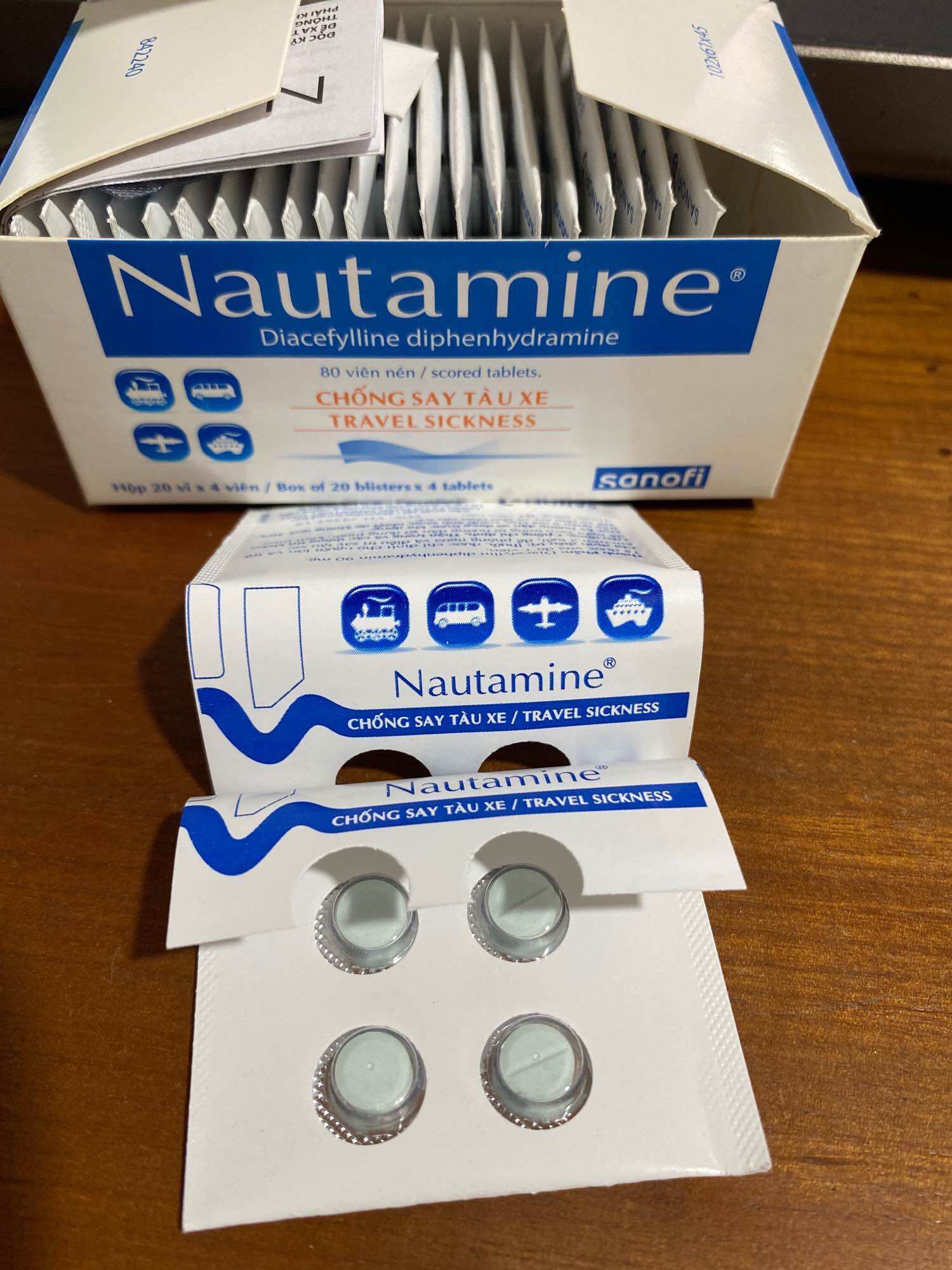 Vĩ say tàu xe, chóng mặt, ói , nautami