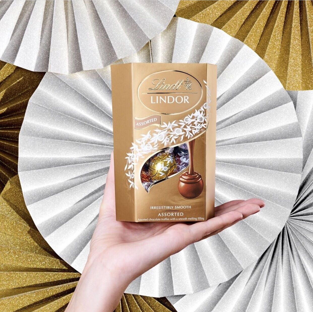 Socola Lindt Lindor Cornet Milk/Assorted Hộp 200g