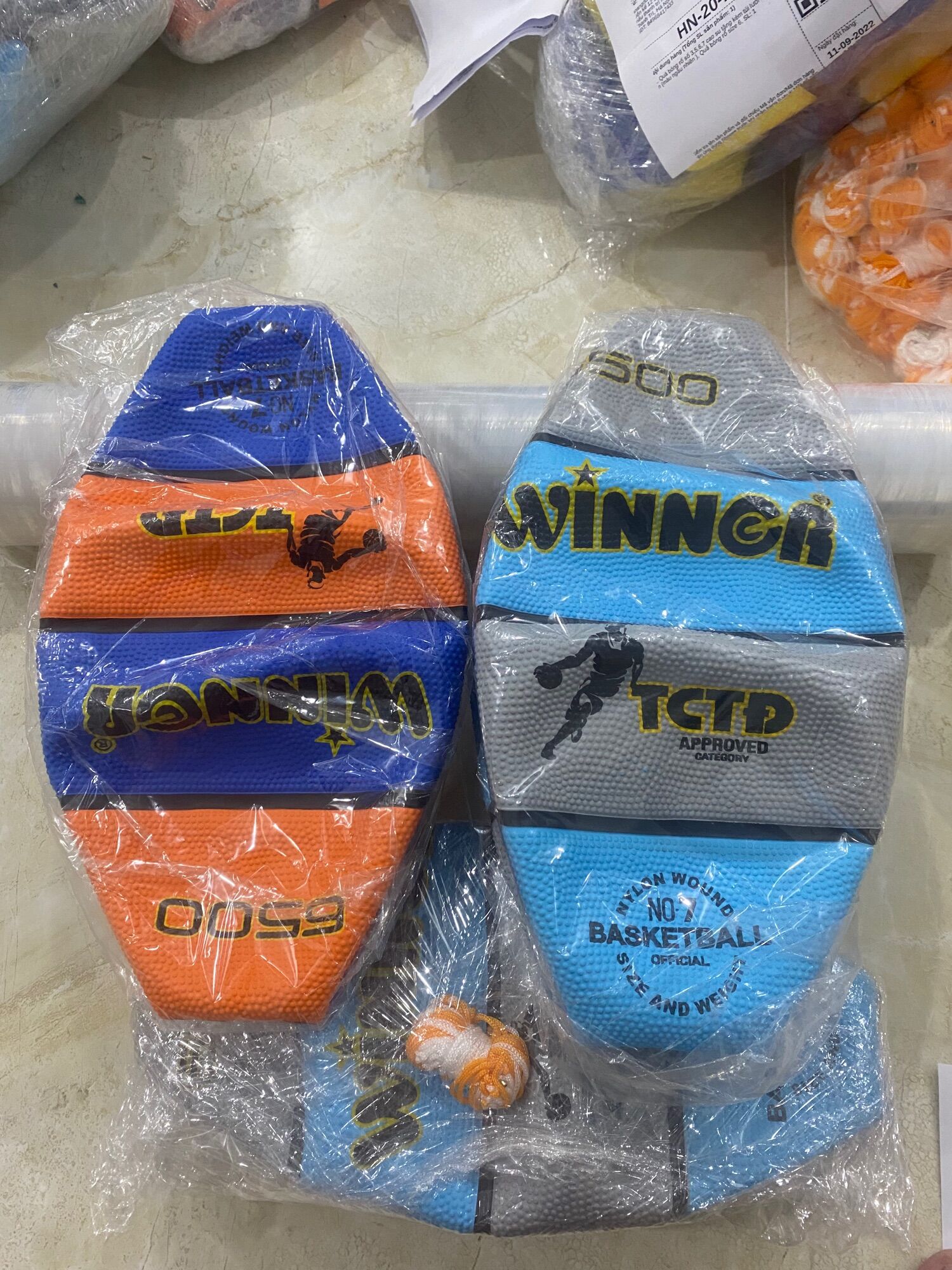 Combo khung bóng rổ 40cm kèm bóng rổ số 7 ( tặng lưới và kim bơm, ốc vít)
