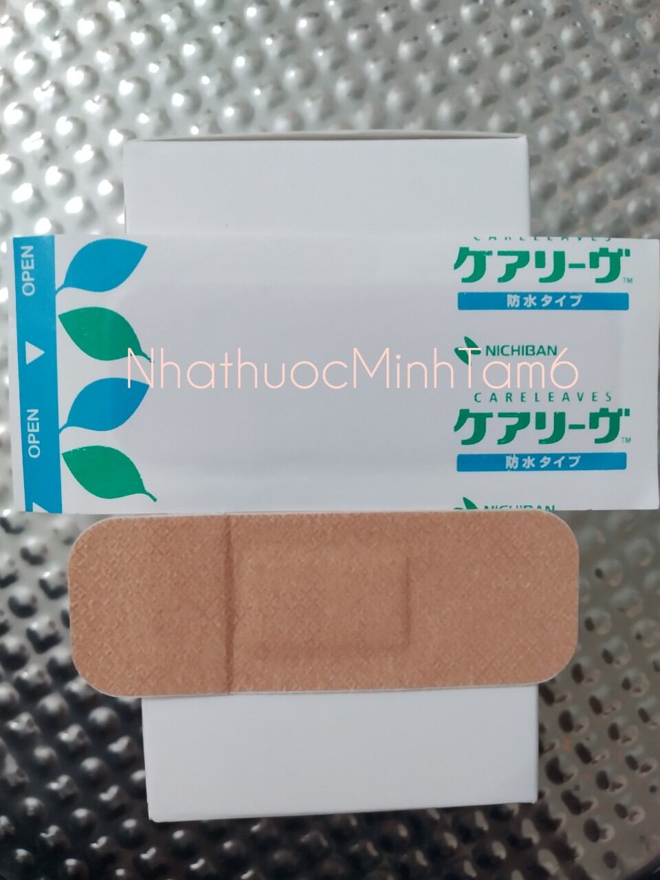Nichiban Careleaves 1PCS - Băng keo cá nhân Nhật Bản - hộp 50 miếng