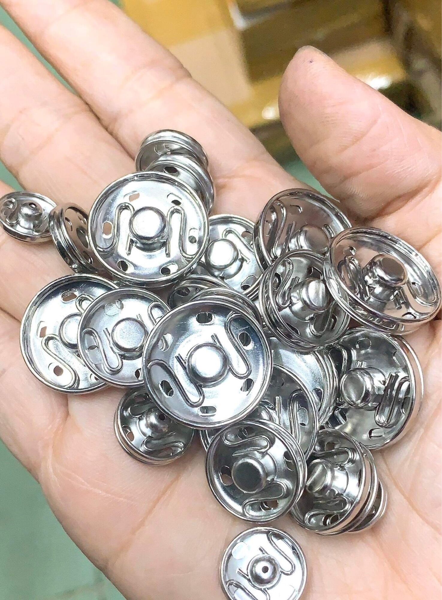 Combo 10 nút bấm 1 cỡ nút, nút có nhiều cỡ để chọn lựa