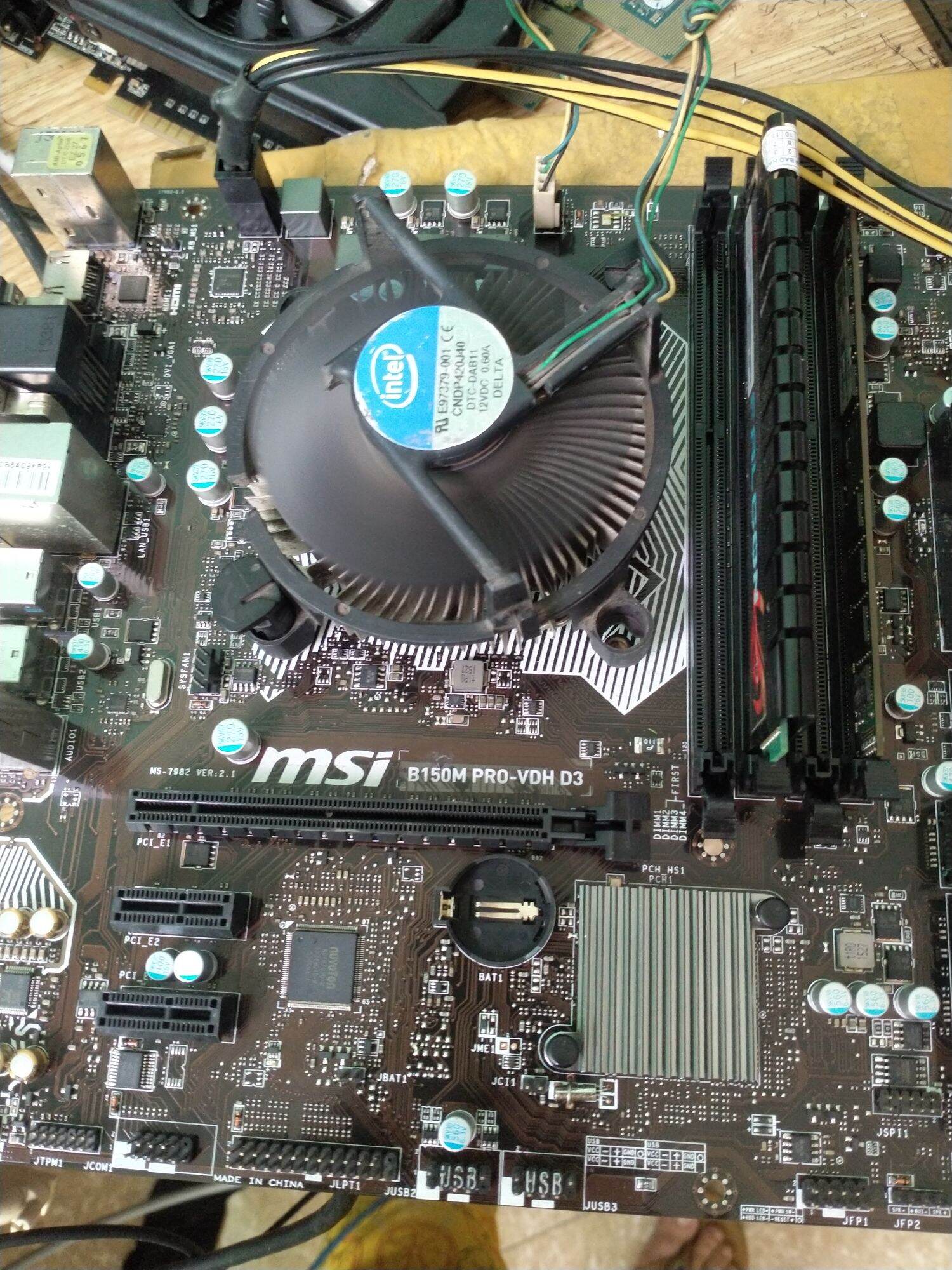 combo main +có CPU g3900 + ram  ddr3 2thanh  4gb