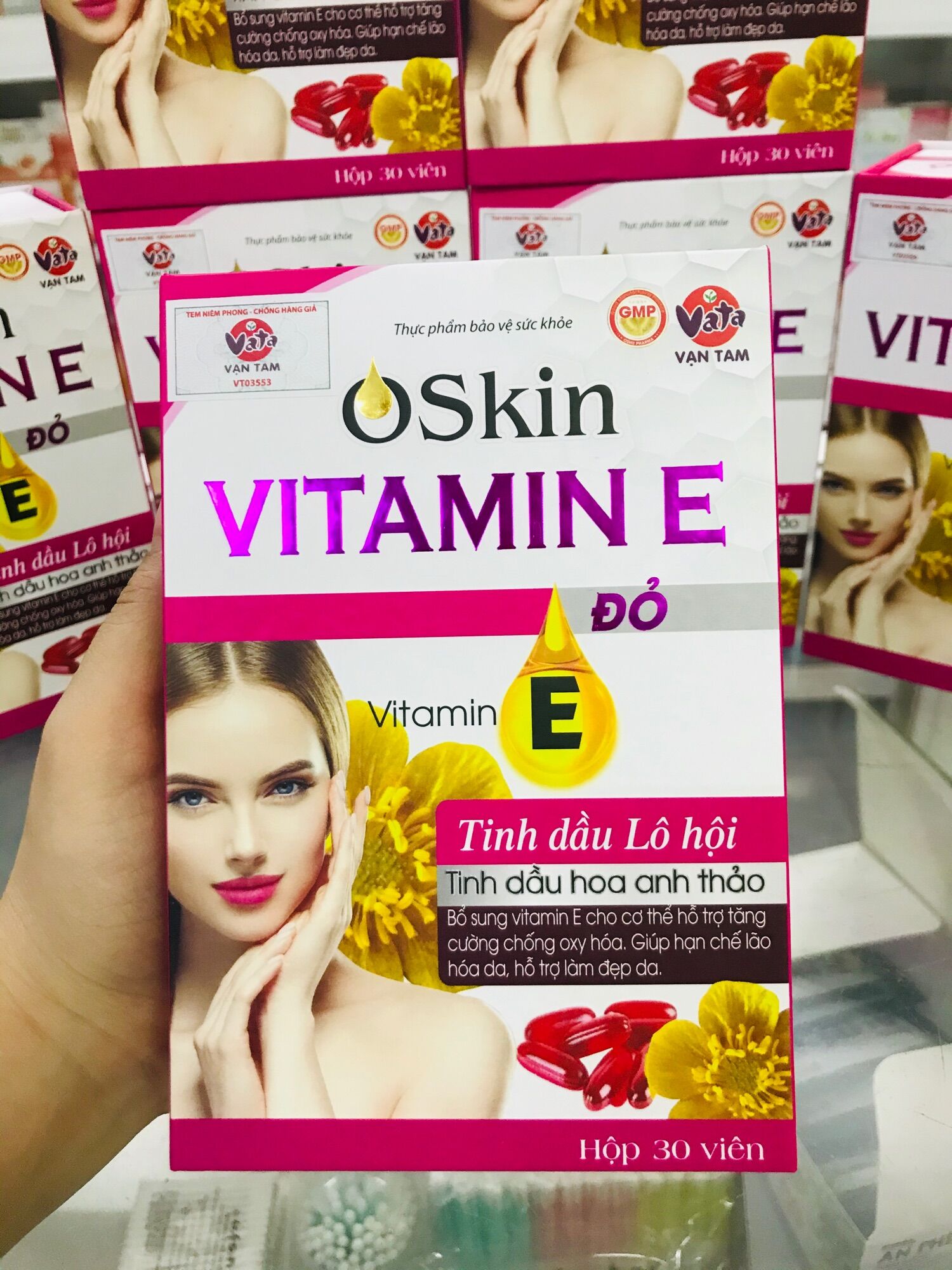 Vitamin E Đỏ Oskin giúp da đẹp dáng xinh hộp 30viên
