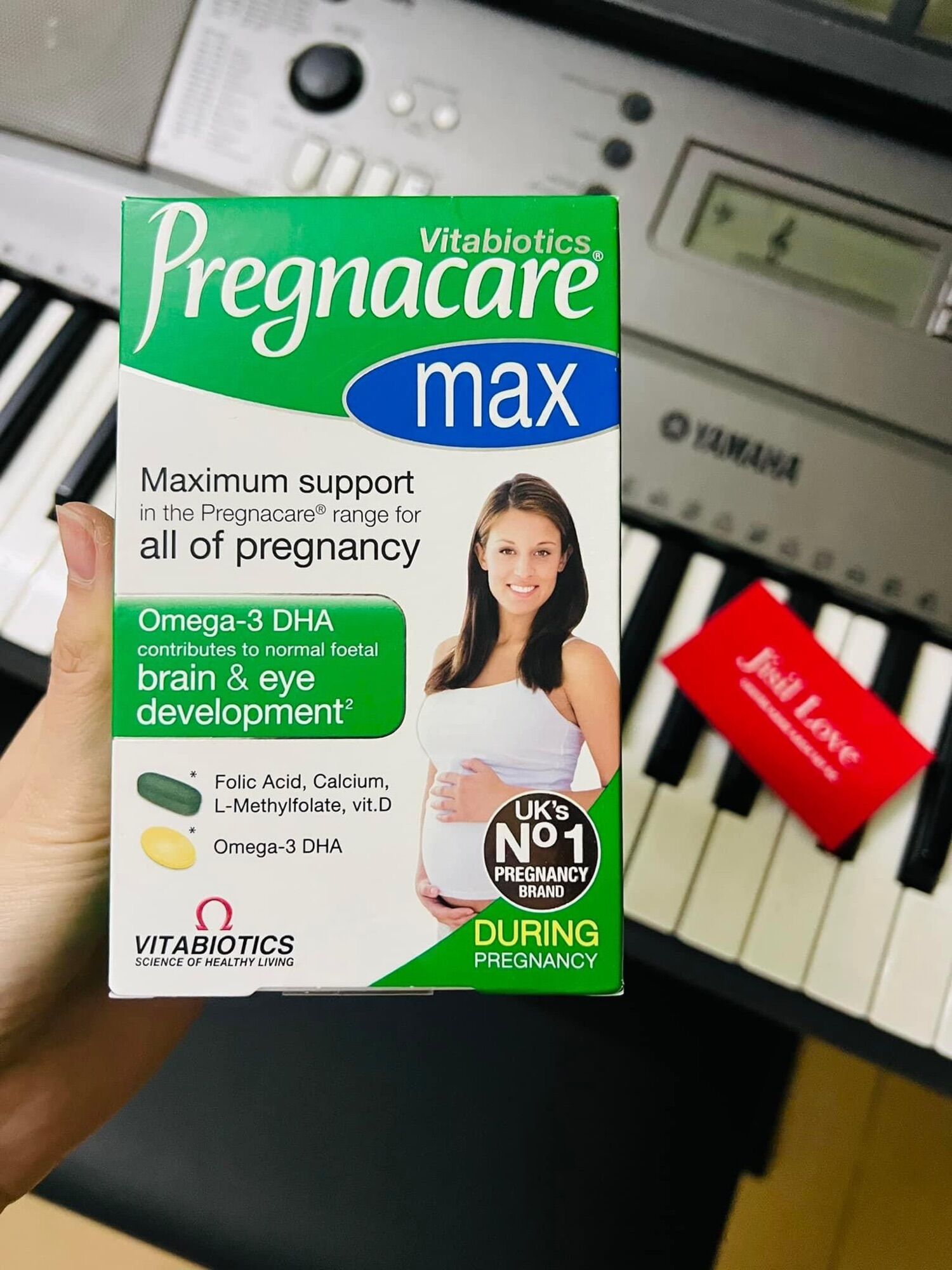 Vitamin bầu Pregnacare Max UK