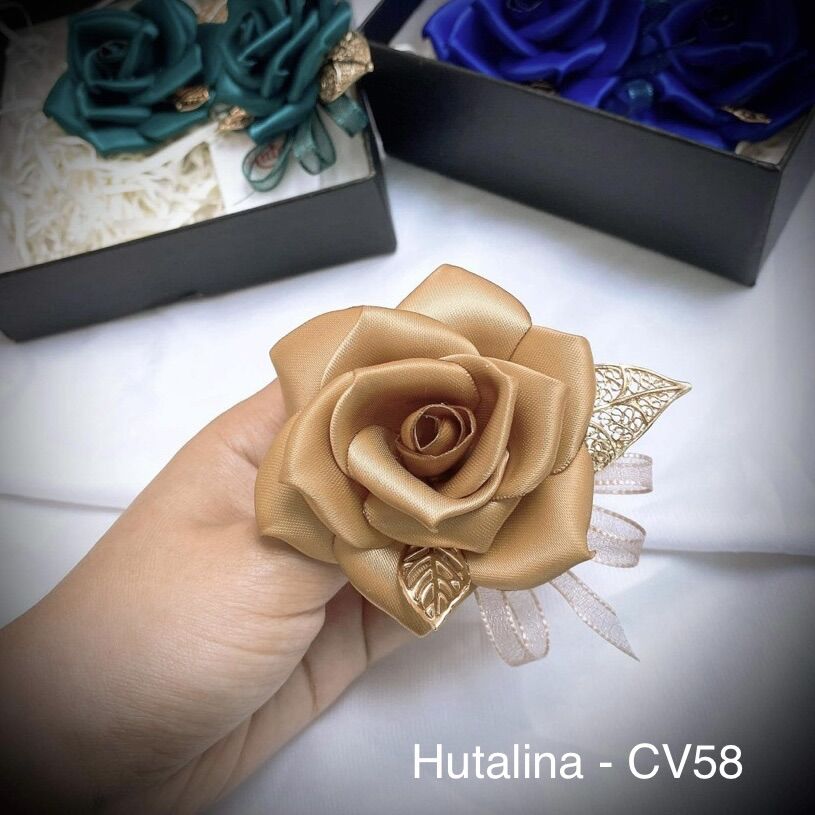 Hoa Cài Áo Handmade CV58 - HUTALINA