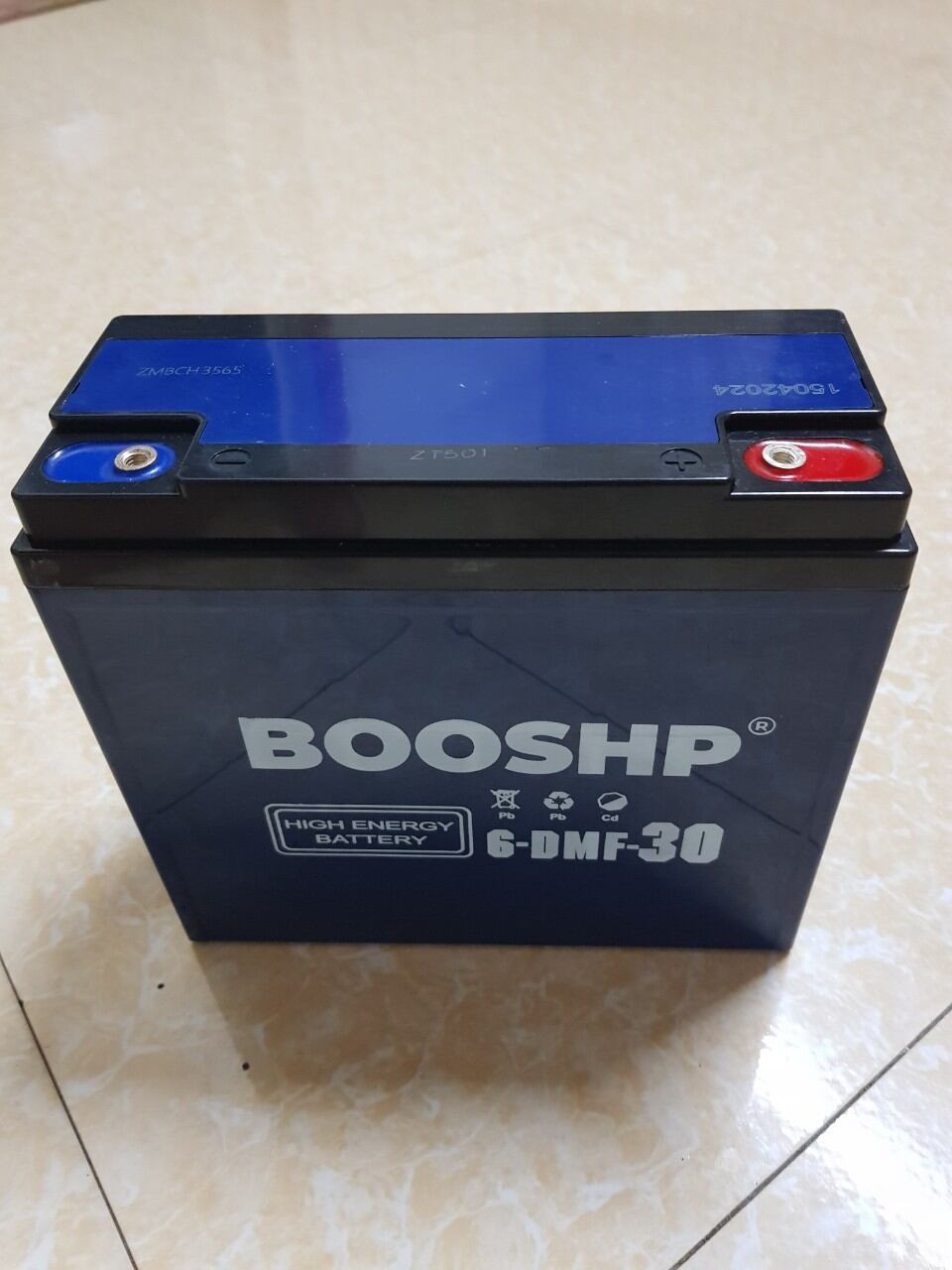 Ắc quy xe máy điện booshp 6-dmf-30 plus
12v-30ah, acquy dùng cho loa kéo, năng lượng
mặt trời