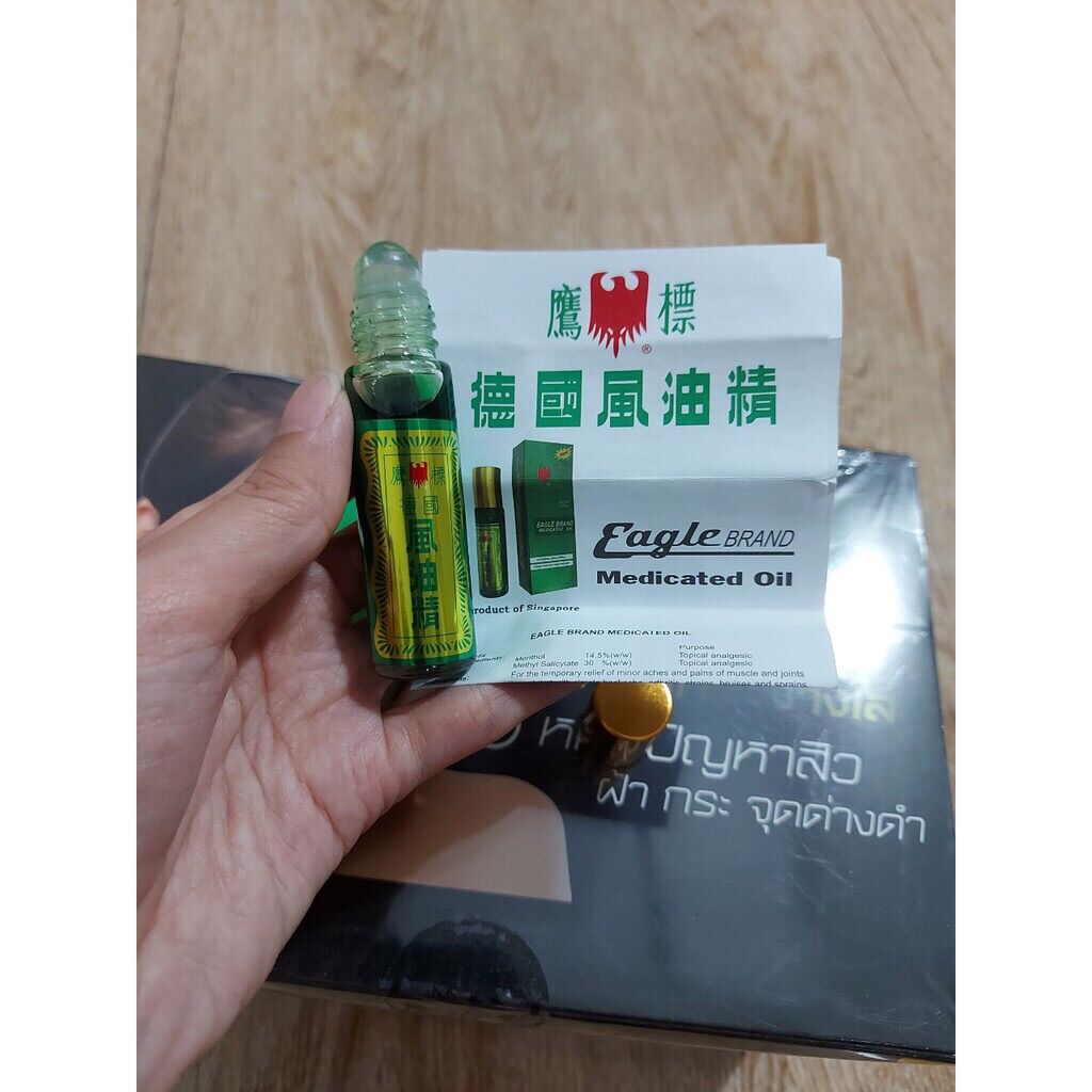 Dầu Gió Xanh Singapore con ó 10ml Dạng Lăn
