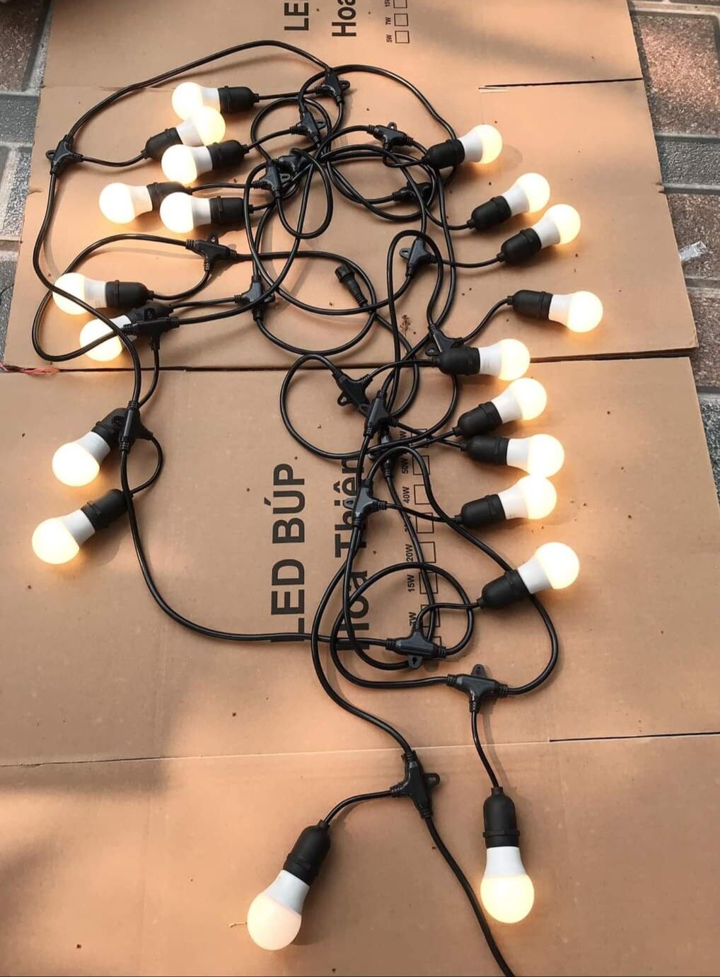 Bóng Đèn Led Búp Kín 3W Loại Tốt 9 Mắt Led Ánh Sáng Trắng, Vàng Nắng, Đổi Màu Dùng Trang Trí Thắp Sáng - Chất Lượng Tốt