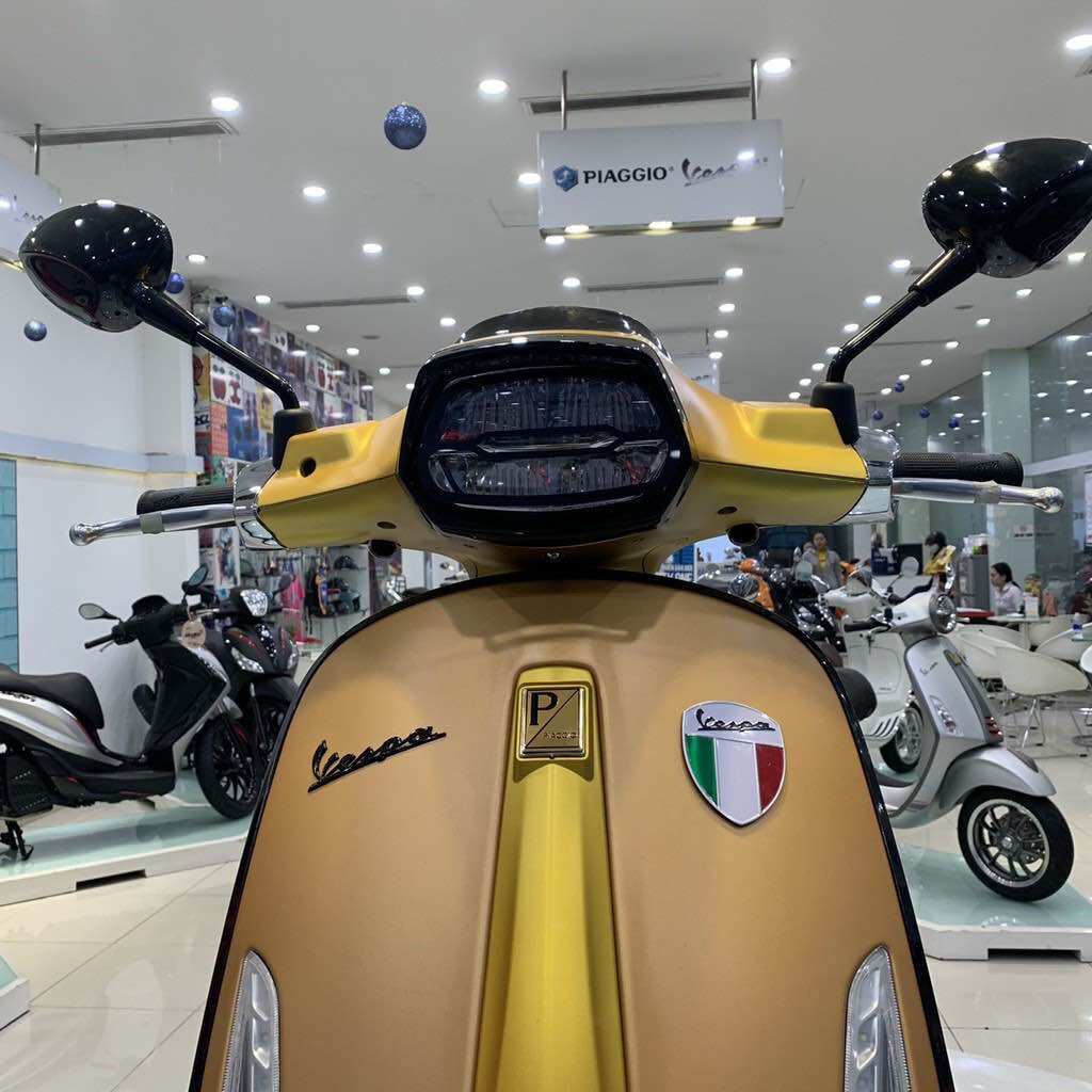 Tem Nhôm Cờ Ý viền bạc Vespa