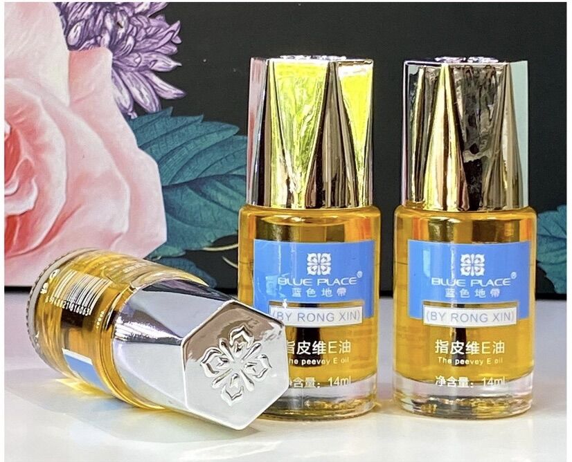 Dầu tháo móng úp, dầu phá móng