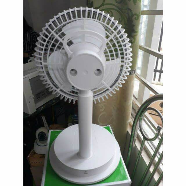 Quạt Sạc Để Bàn Có Đèn Led Đa Năng Dp-7627