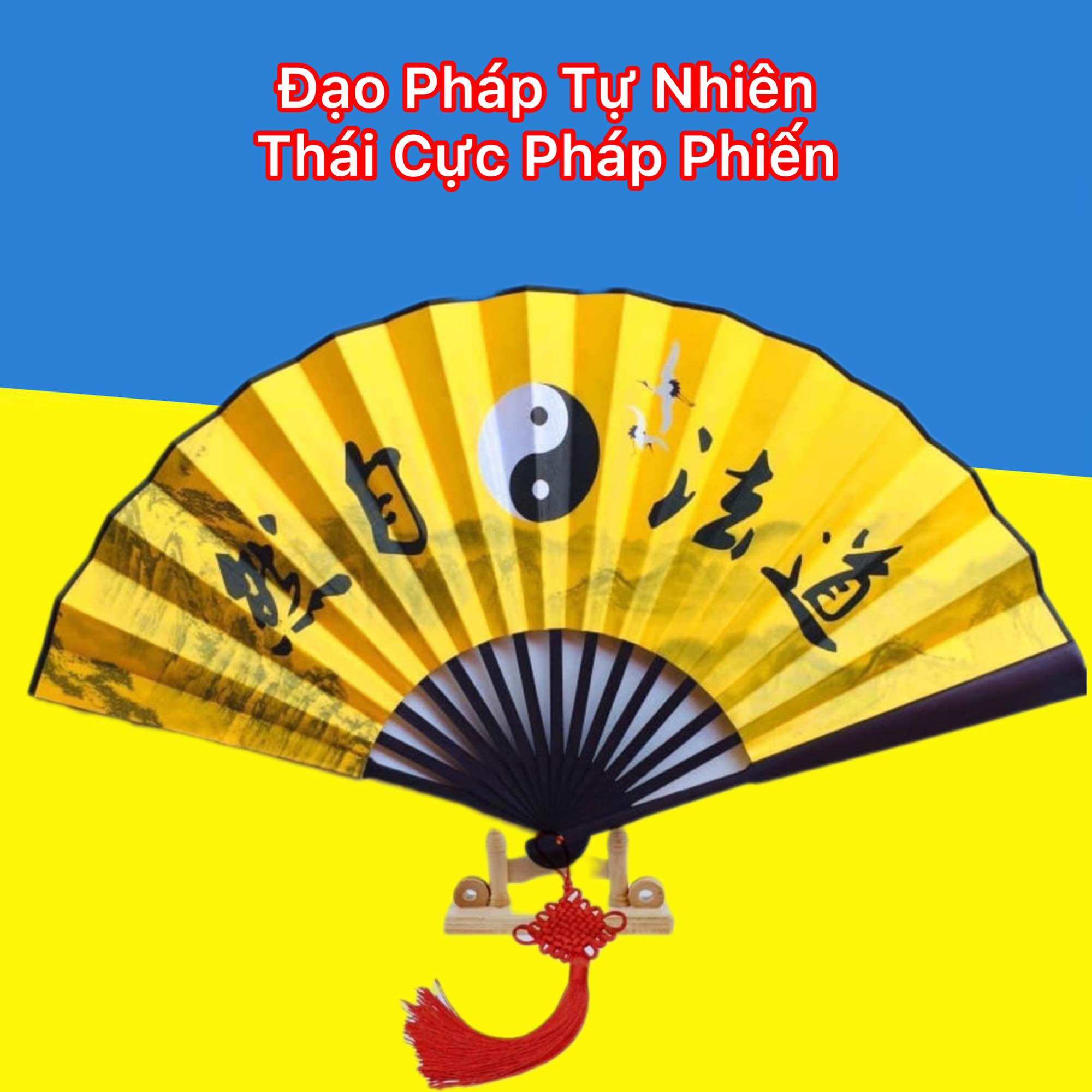 Quạt lụa Tam Thanh Thiên Tôn tặng kèm kệ