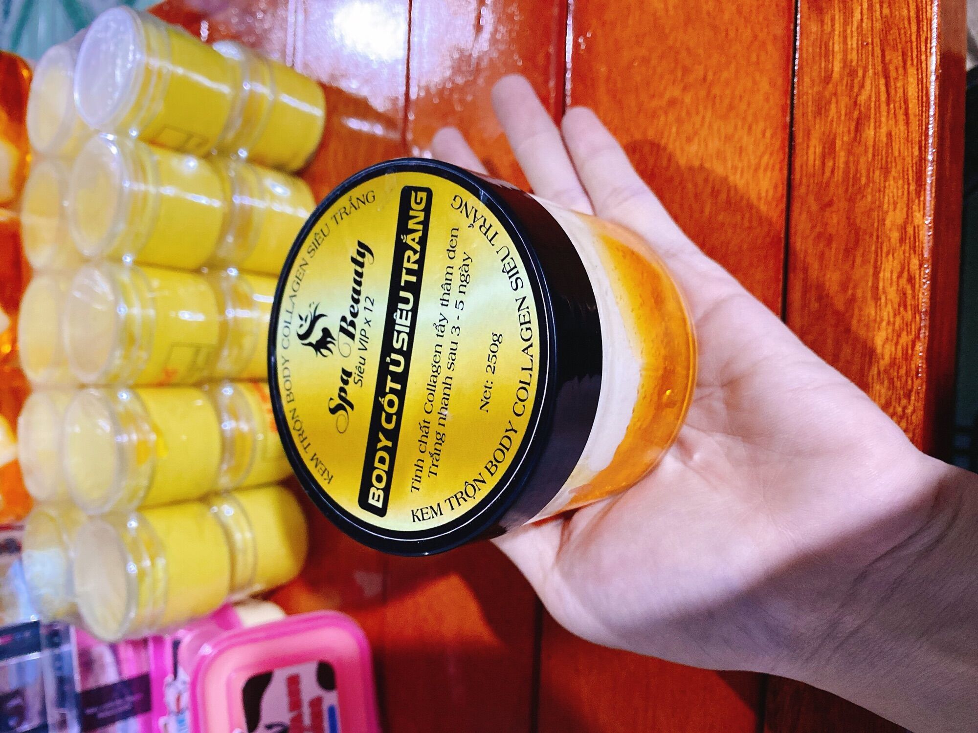 Kem Body cốt ủ siêu trắng 250g