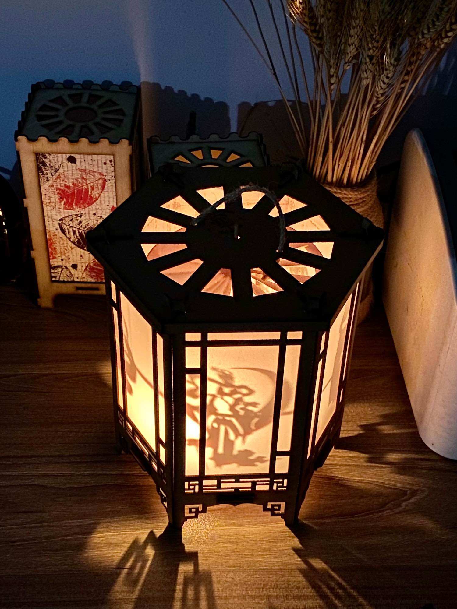 Đèn kéo quân Handmade sài nến cao 24cm( Chú Cuội, Chị Hằng, Múa Lân, Rước Đèn)