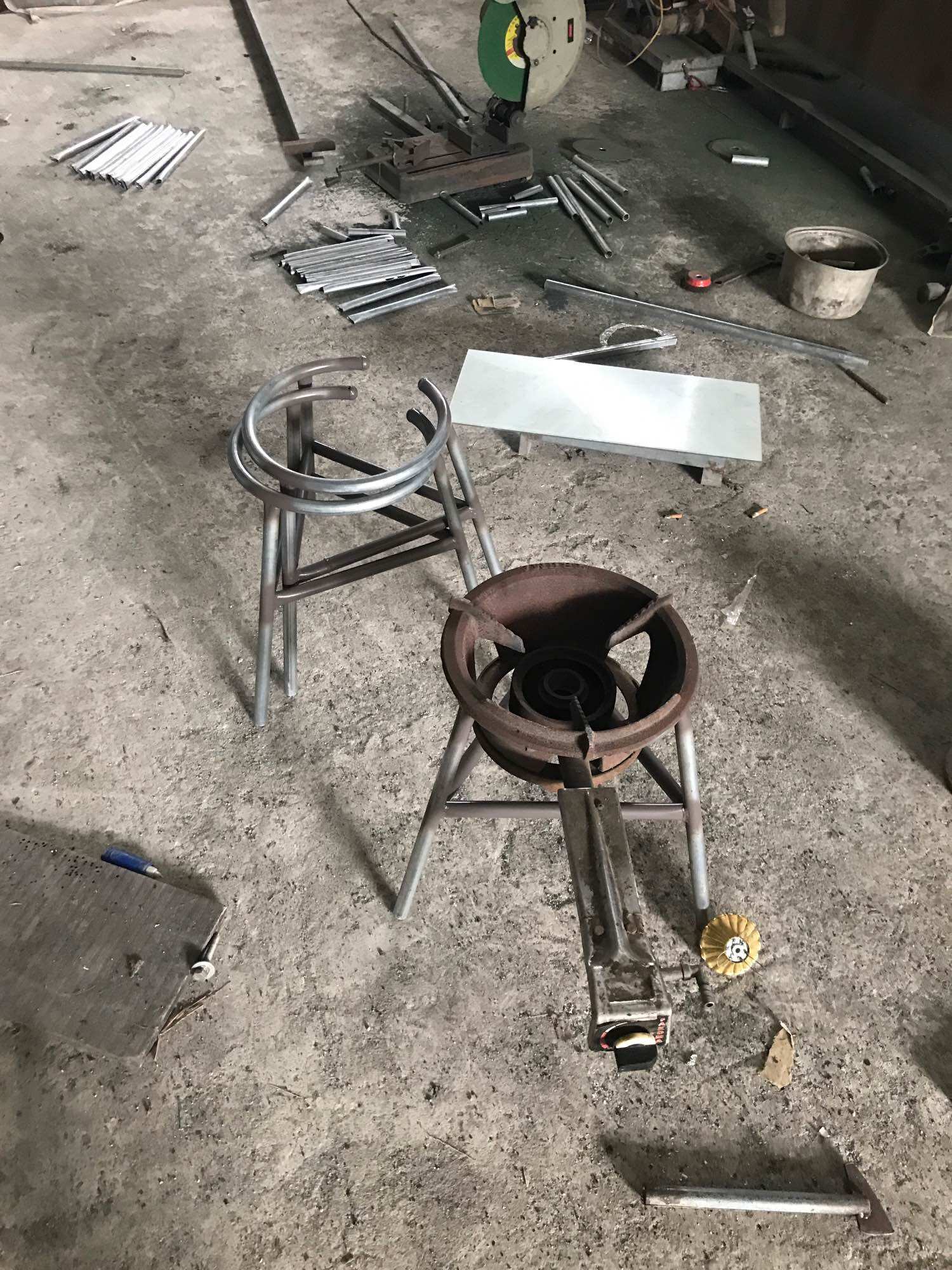 Giá để bếp ga công nghiệp cao 40cm