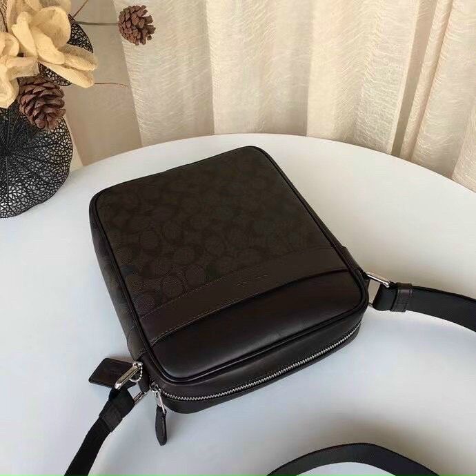 Túi Coach for men xuất xịn