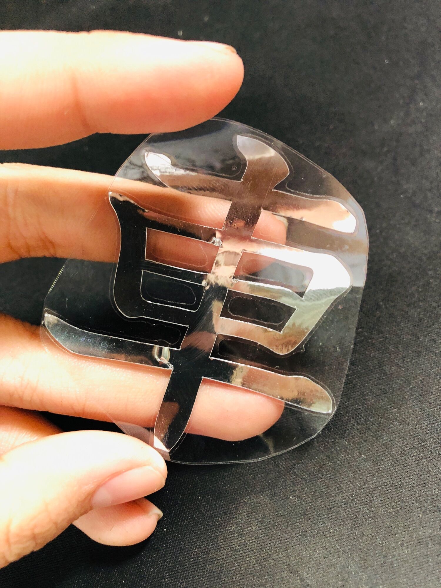 TEM DECAL CHỮ TÀU TRẮNG DÁN XE MÁY