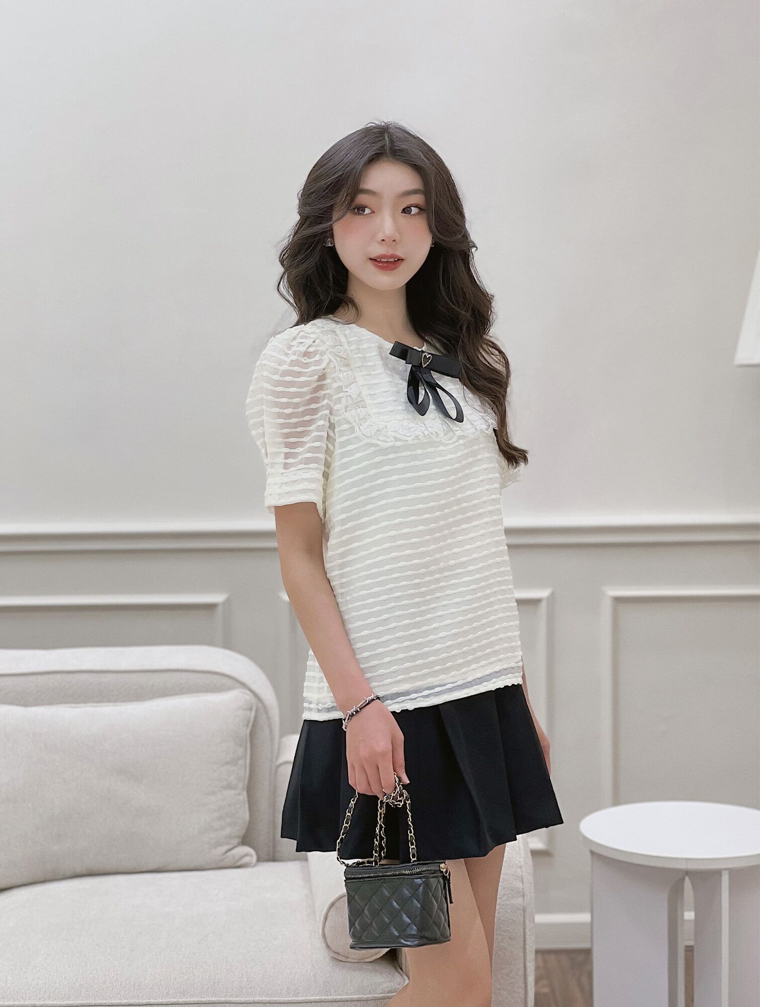 OUTSET - Áo MIHO ( tặng kèm nơ )