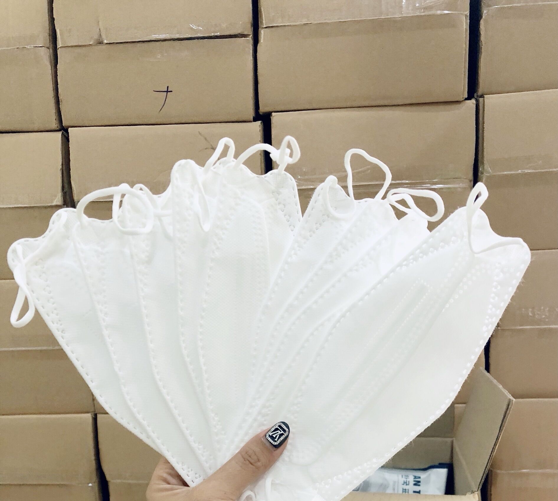 50 chiếc Khẩu trang KF94 trắng 4 lớp