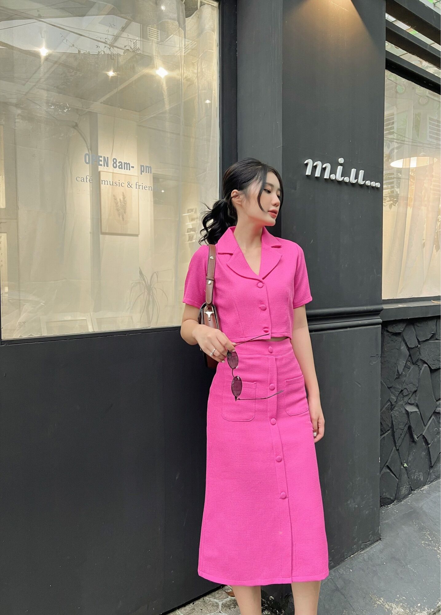 Set Vest Chân Váy Dài Nút Bọc