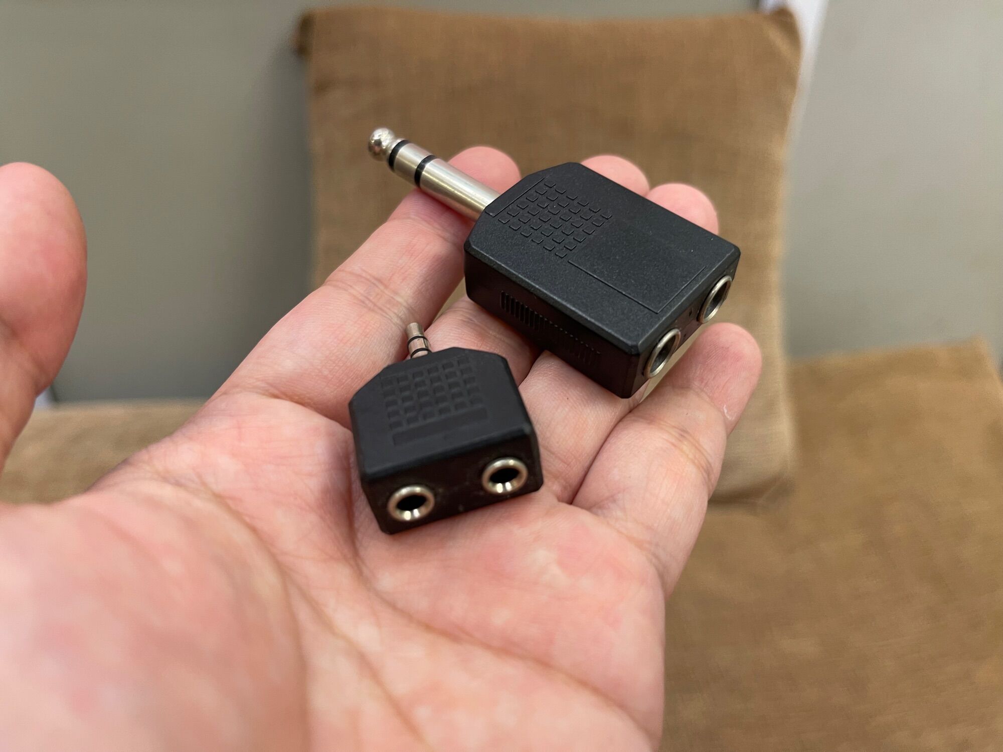 Jack chuyển đổi 2 đầu micro 6.5mm và 2 đầu 3,5mm vào một