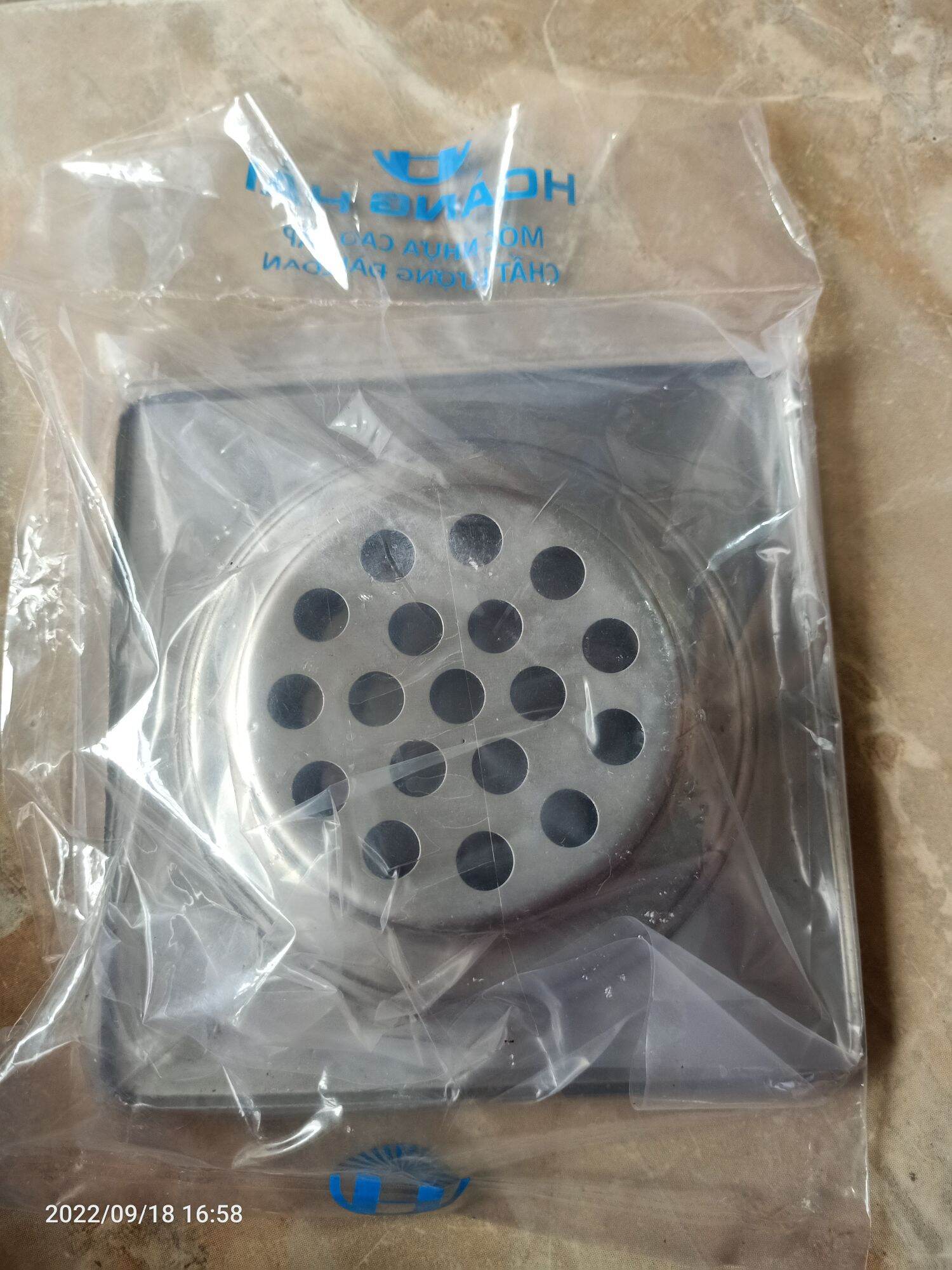 Lọc rác thoát sàn inox đế phi 90 khổ 15×15