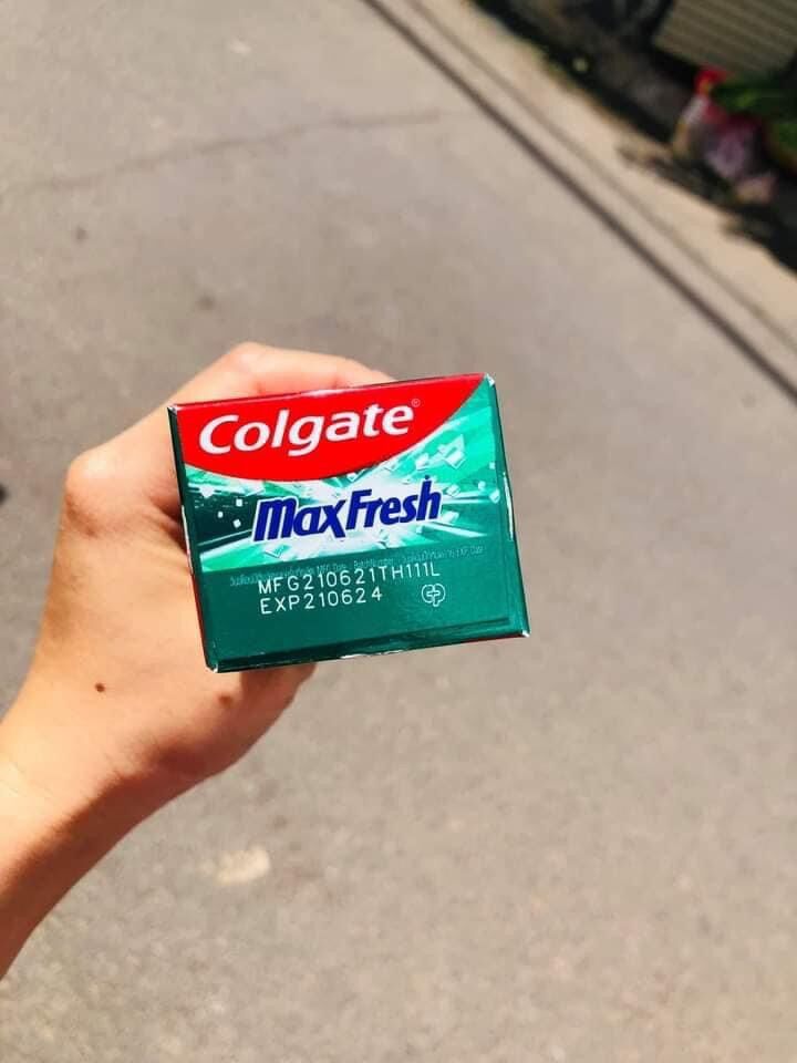 Kem đánh răng colgate Max fresh thái lan
