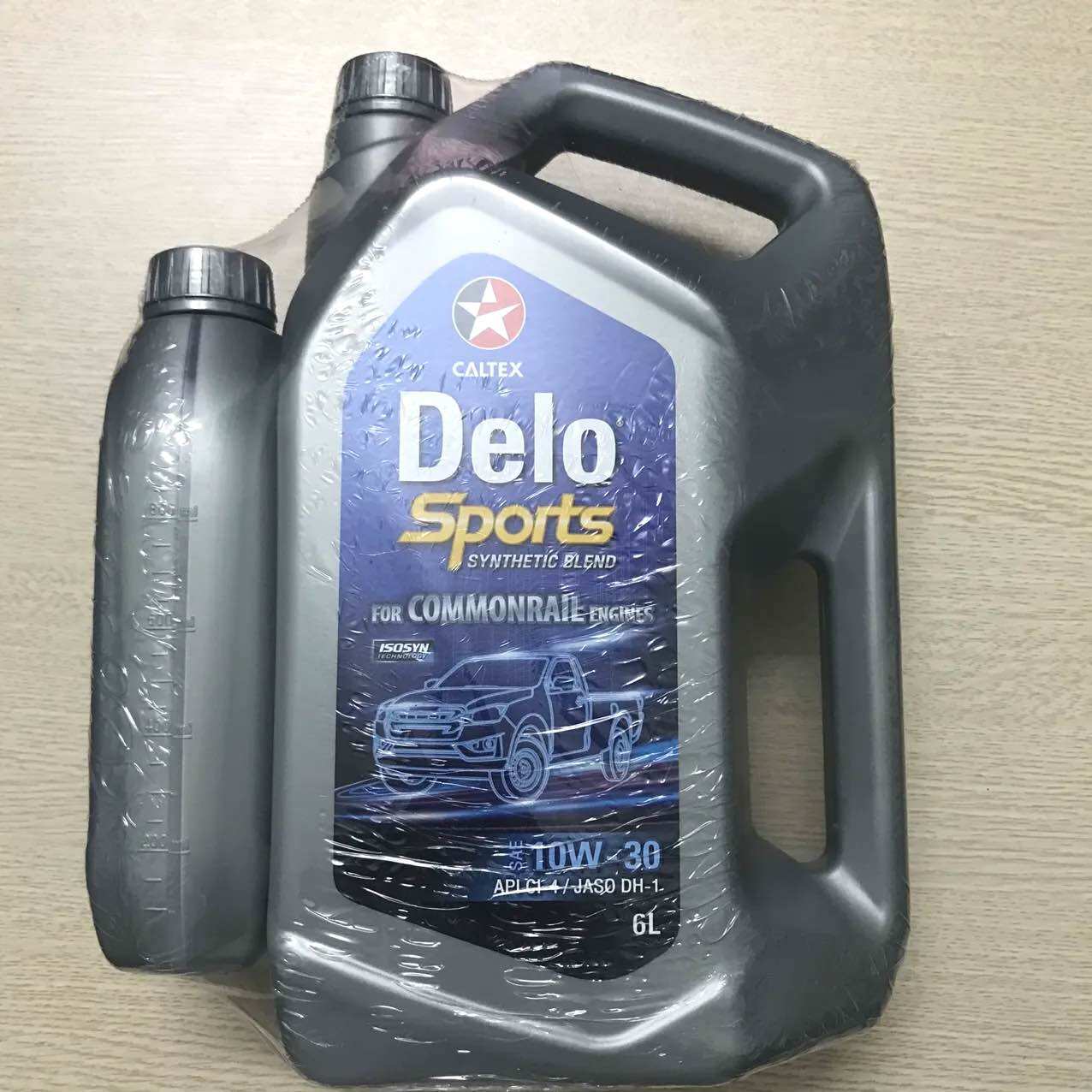 Nhớt động cơ ô tô Diesel Delo Sports Synthetic Blend SAE 10W-30 (7L)