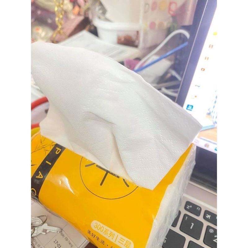 Bịch 10 gói (3000 tờ) giấy ăn gấu trúc màu trắng