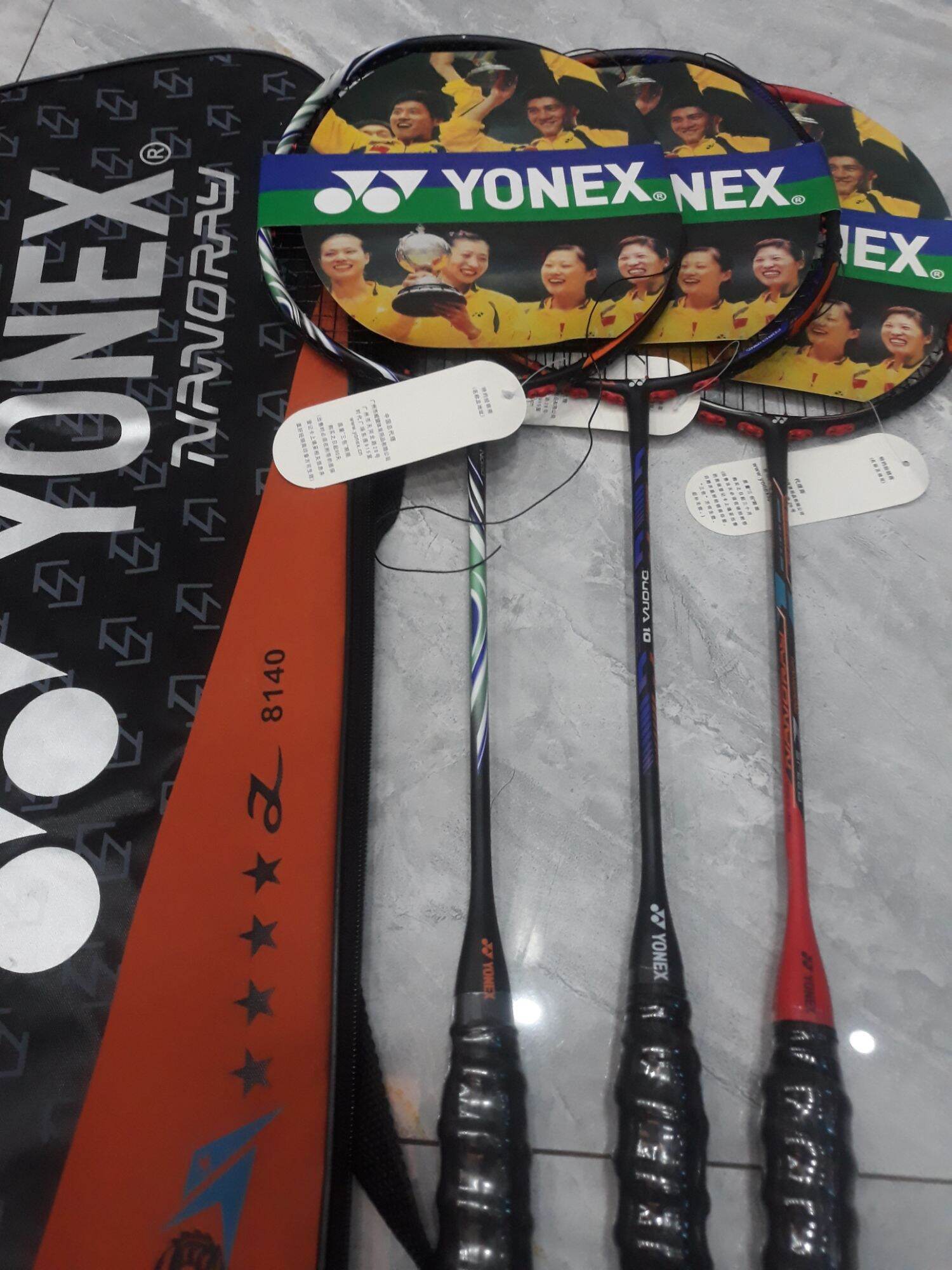vợt cầu lông đơn yonexx carbon(túi to)