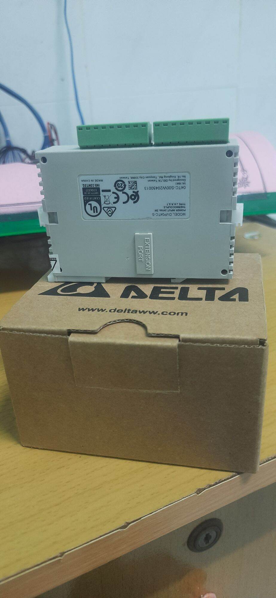 Module nhiệt độ PLC Delta DVP04TC-S New full box