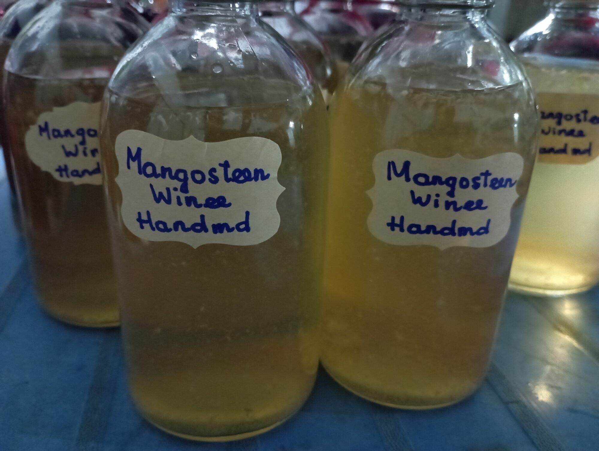 Mangosteen Winee Handmd
