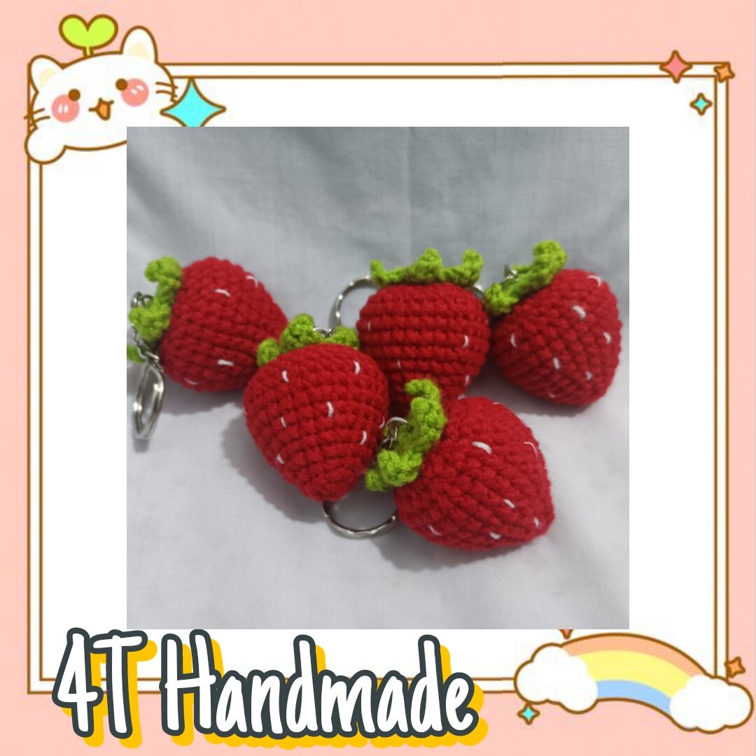 Móc Khóa Handmade Trái Dâu Tây Bằng Len