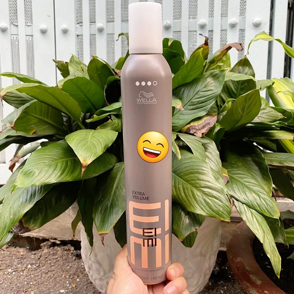 Bọt tạo độ phồng cho tóc Wella EIMI giữ nếp Extra Volume Strong Hold Volumising Mousse 300ml