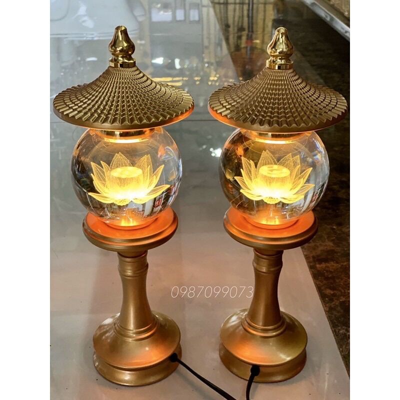MỘT ĐÔI ĐÈN THỜ THÁP CẦU PHA LÊ KHẮC HOA SEN CAO CẤP