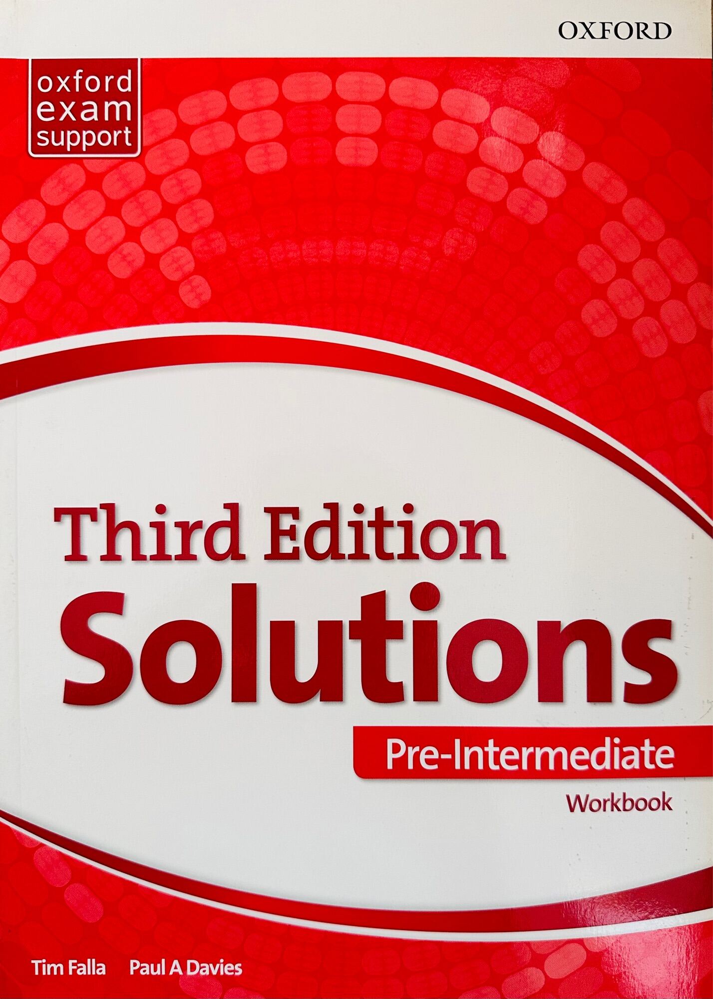 Solutions pre-intermediate 3rd - Workbook