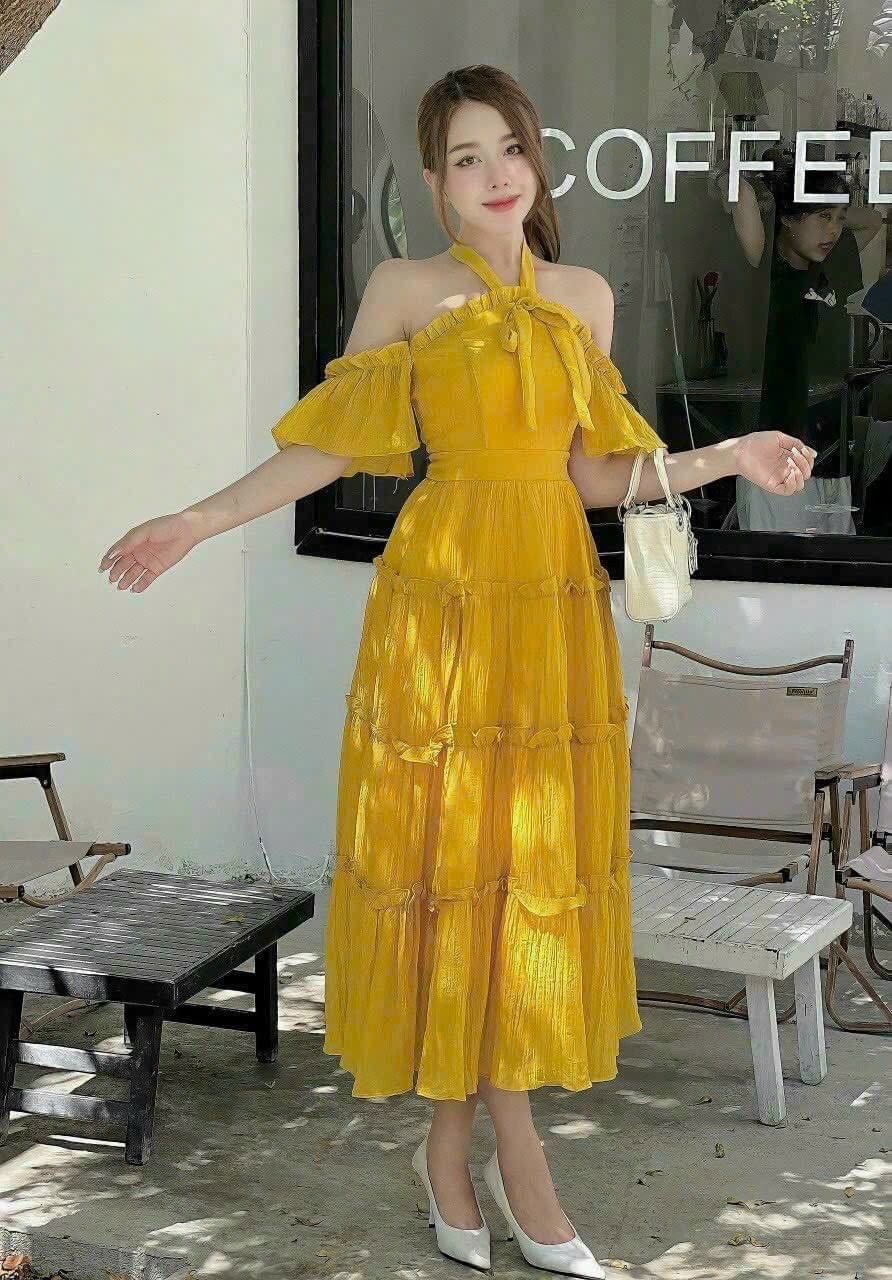 Đầm maxi cổ yếm trễ vai thanh lịch
