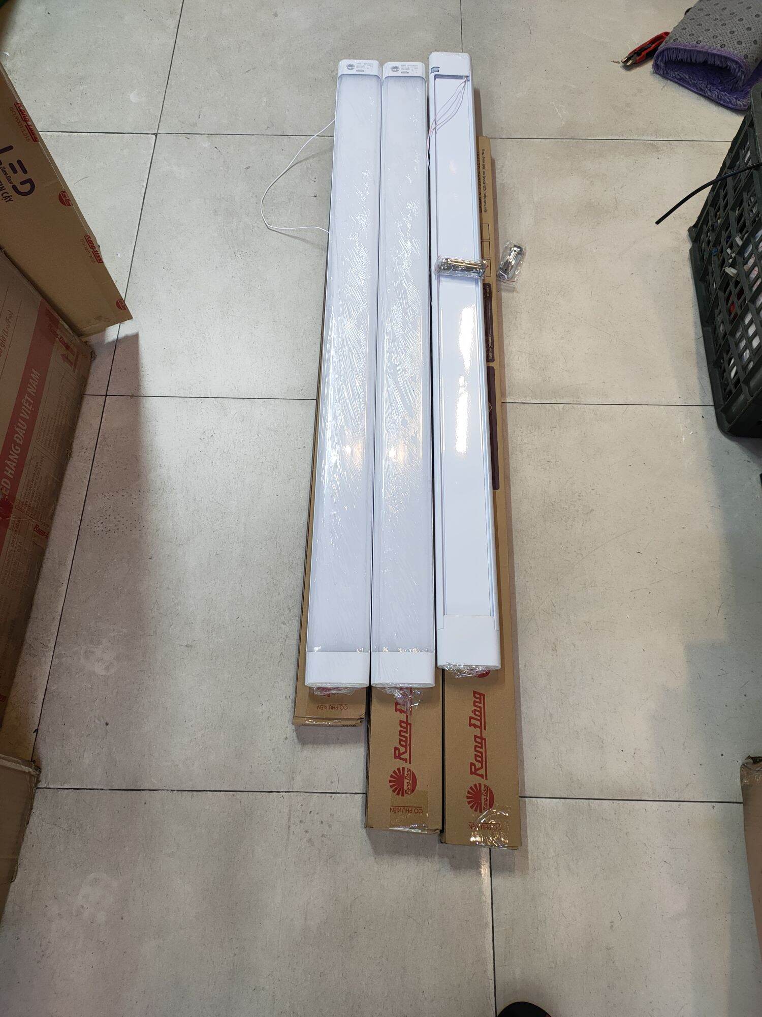 Bộ đèn led 1,2m-60w M66 thương hiệu Rạng đông