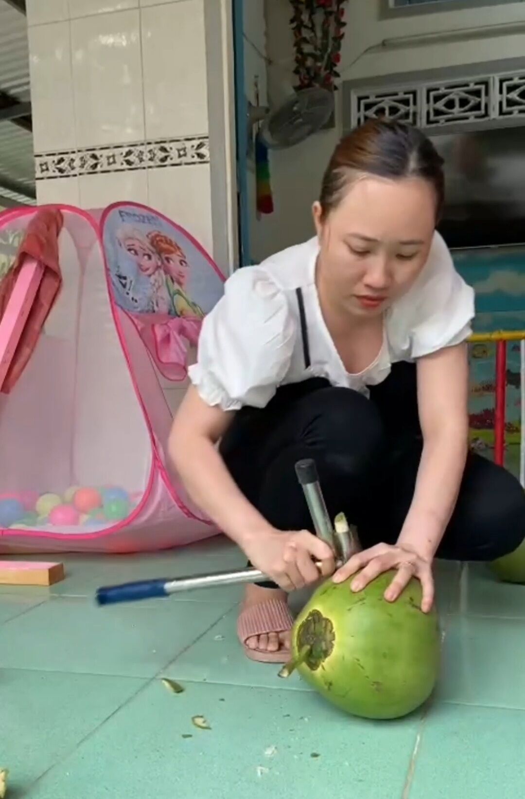 Búa đục dừa nhanh