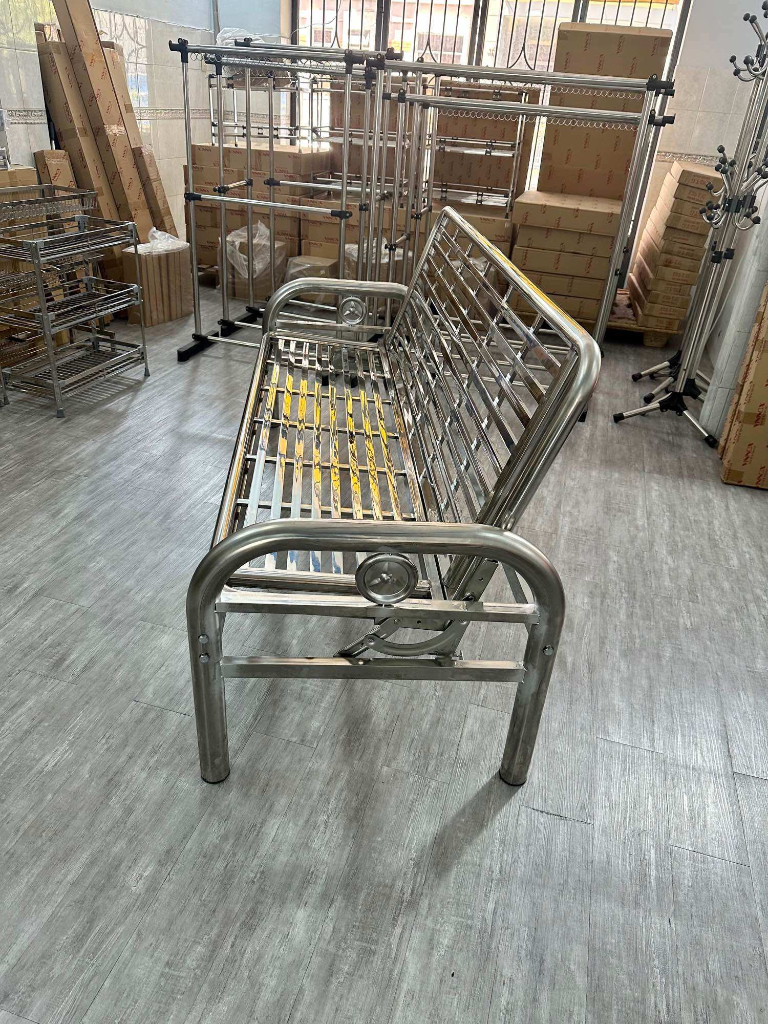 Giường Sofa inox cao cấp gấp gọn thông minh