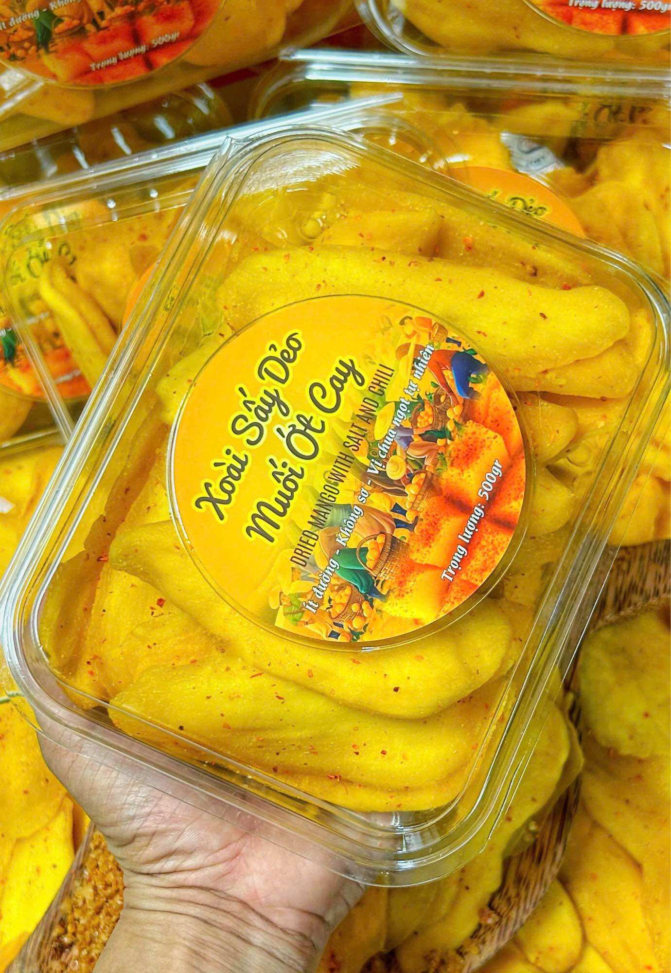 XOÀI SẤY MUỐI ỚT (XOÀI SẤY CAY) hộp 500gr