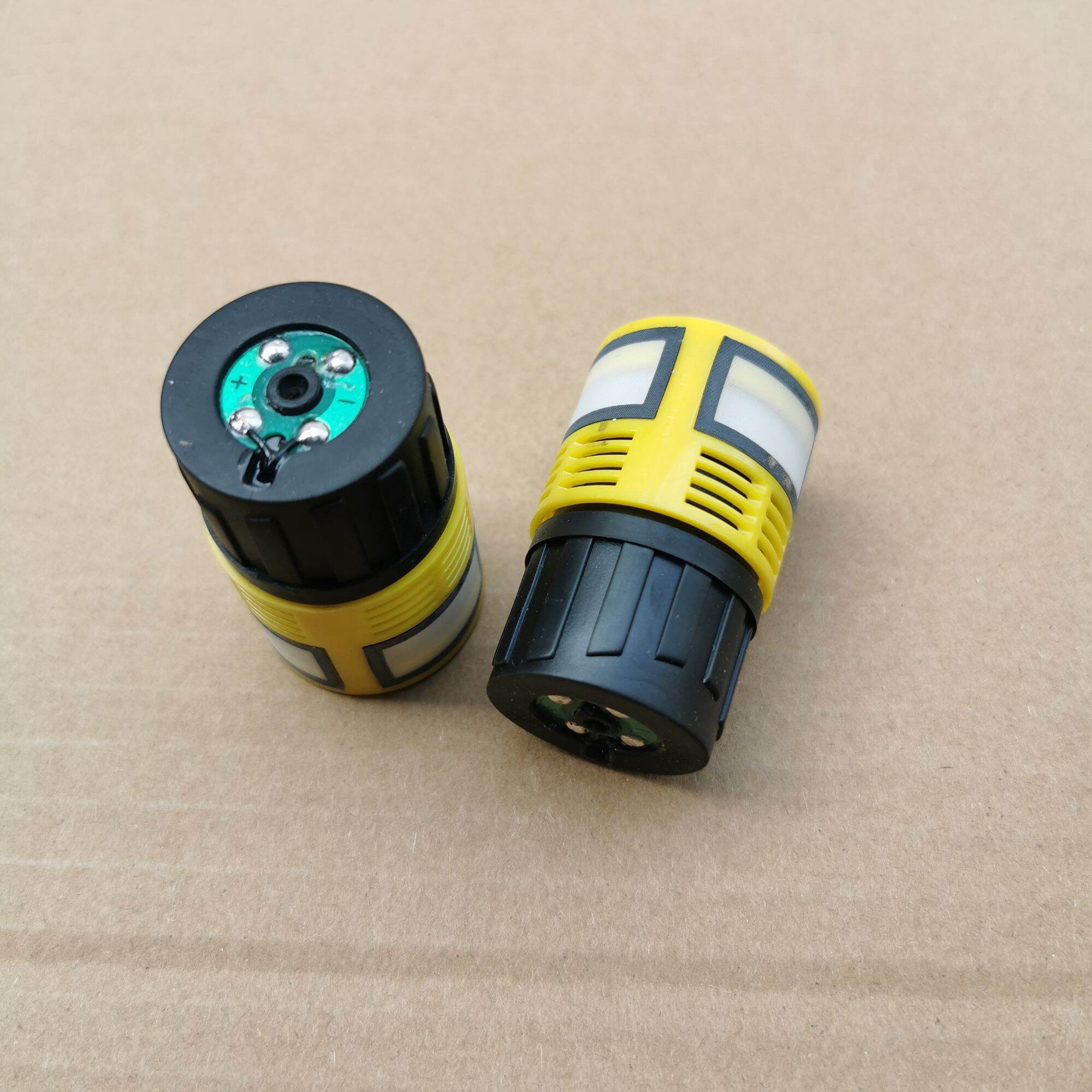 Củ Micro K8 có dấu cộng trừ hình chụp thật tế cam kết chất âm chống hú hát nhẹ