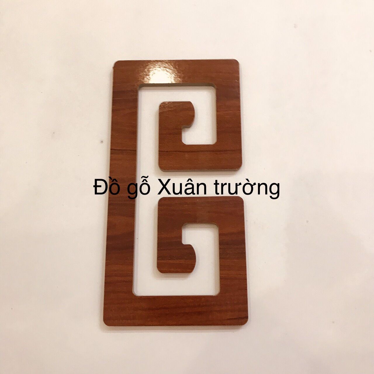 Trang trí viền ban thờ. Kích thước 20x10cm( màu cánh gián)