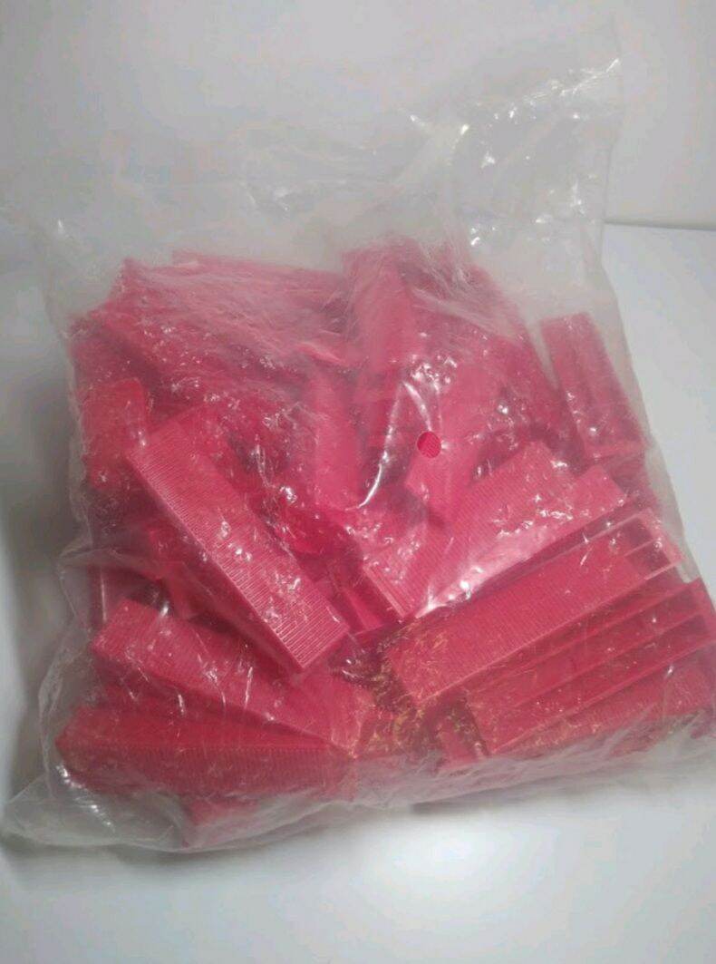 Com bo bộ dụng cụ ke ốp lát gạch men gồm : kìm + 100 ke +100 nên